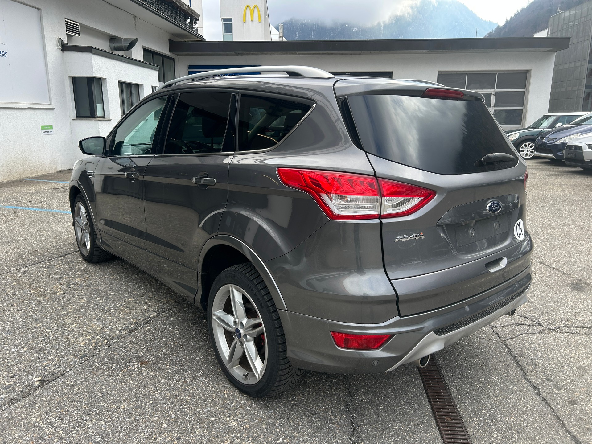FORD Kuga 2.0 TDCi Titanium S 4WD PowerShift-image-3