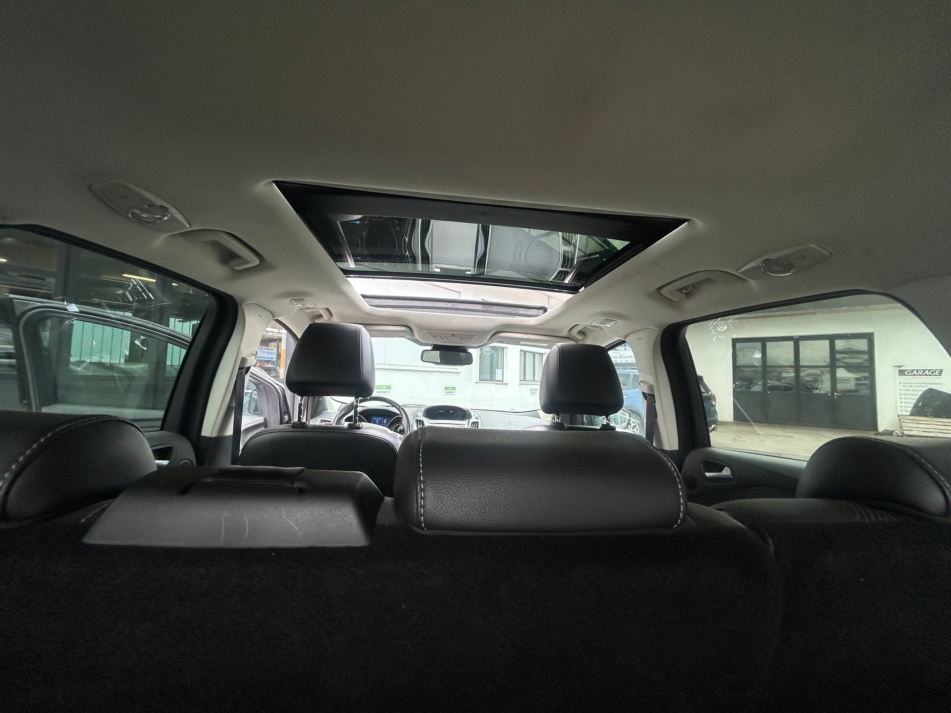 FORD Kuga 2.0 TDCi Titanium S 4WD PowerShift-image-10