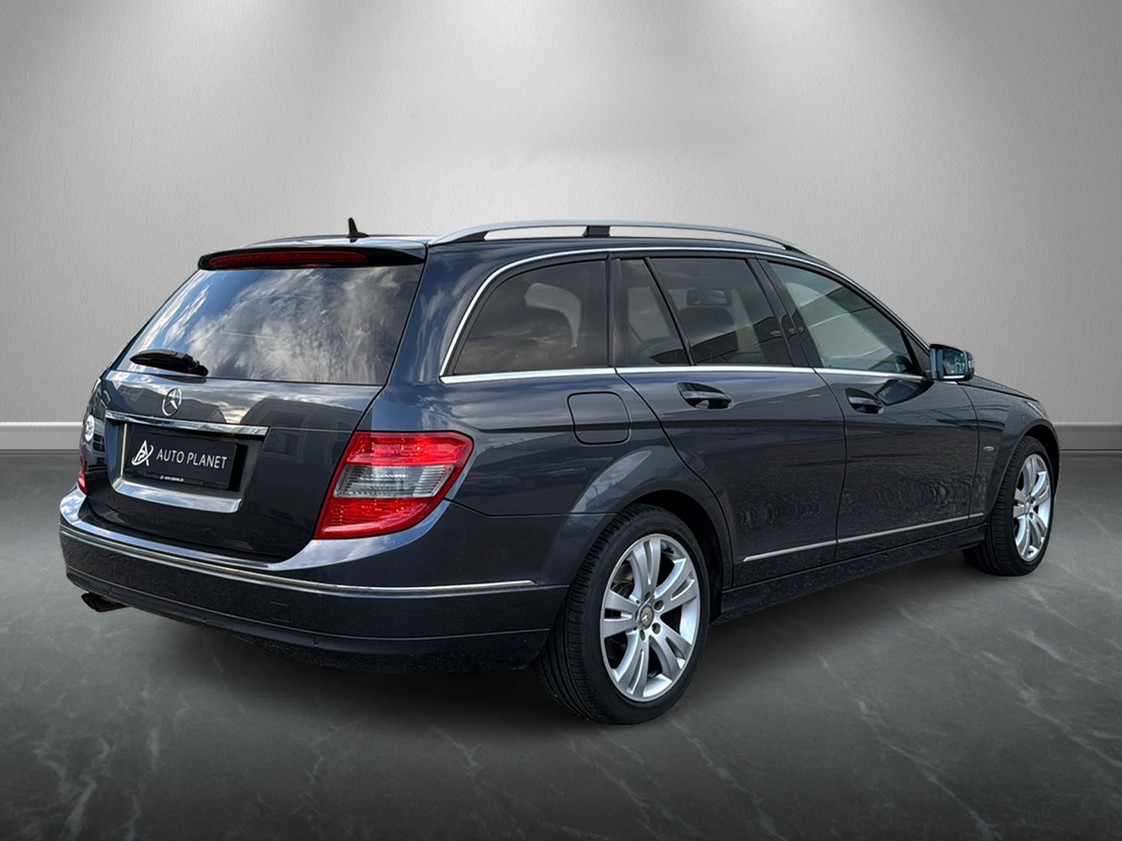 MERCEDES-BENZ C 180 CDI BlueEfficiency Avantgarde Automatic-image-3