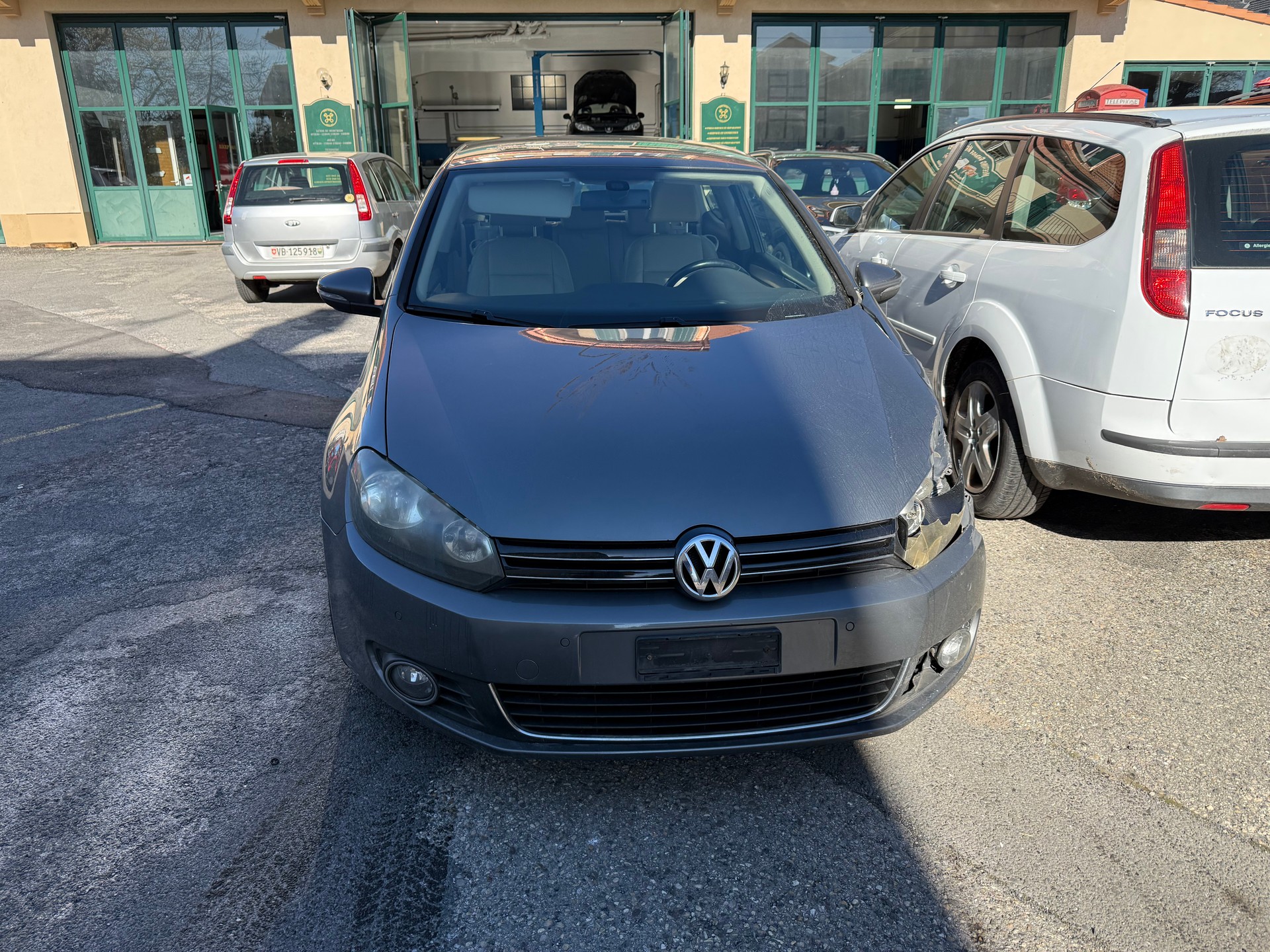 VW Golf 2.0 TDI BlueMotion Technology Team-image-0