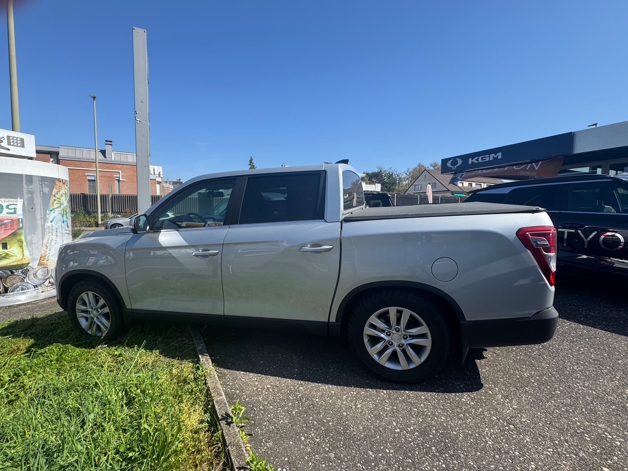 KGM-SsangYong Musso Quartz-showroom-element-3