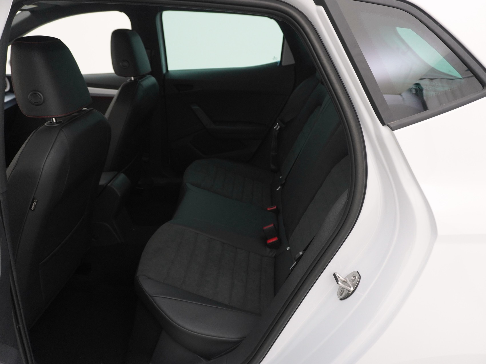SEAT Ibiza 1.0 TSI FR DSG-image-12