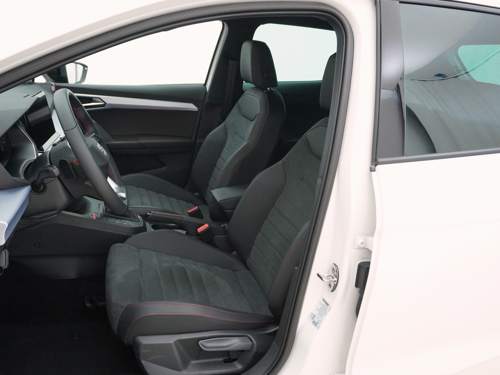 SEAT Ibiza 1.0 TSI FR DSG-image-11