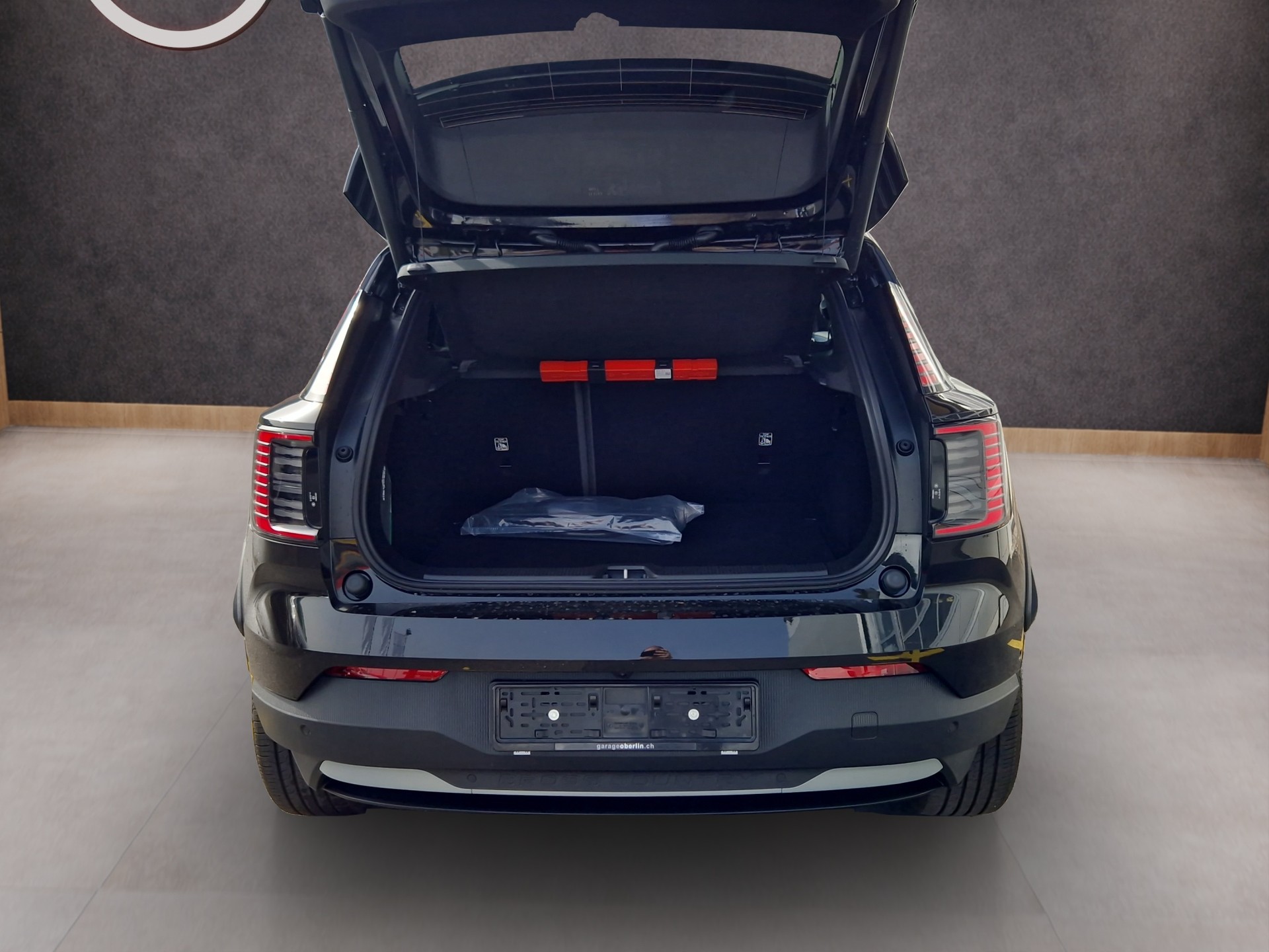 VOLVO EX30 CC E60 Twin Performance AWD-image-15