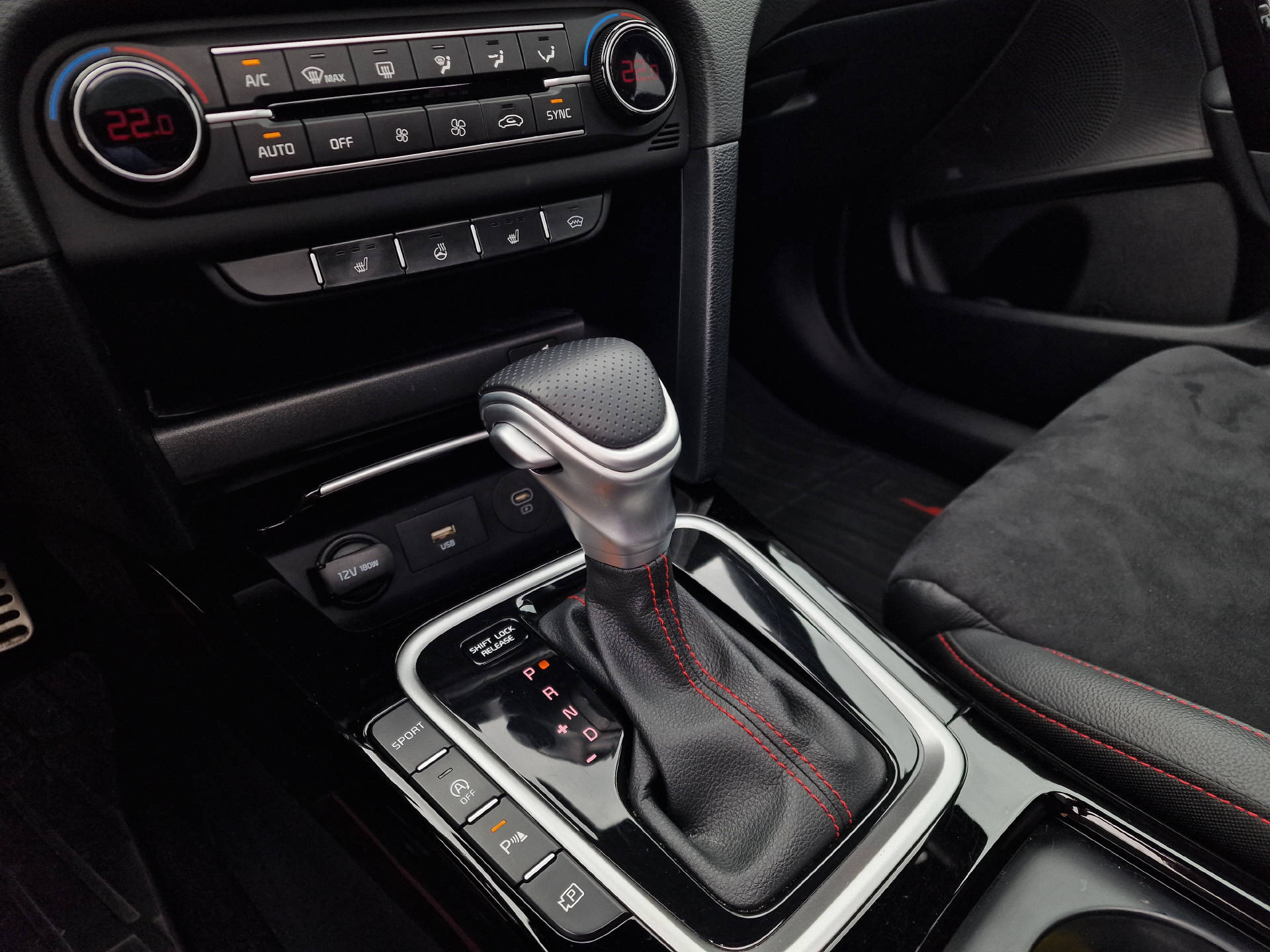 KIA ProCeed 1.6 T-GDi GT-image-24