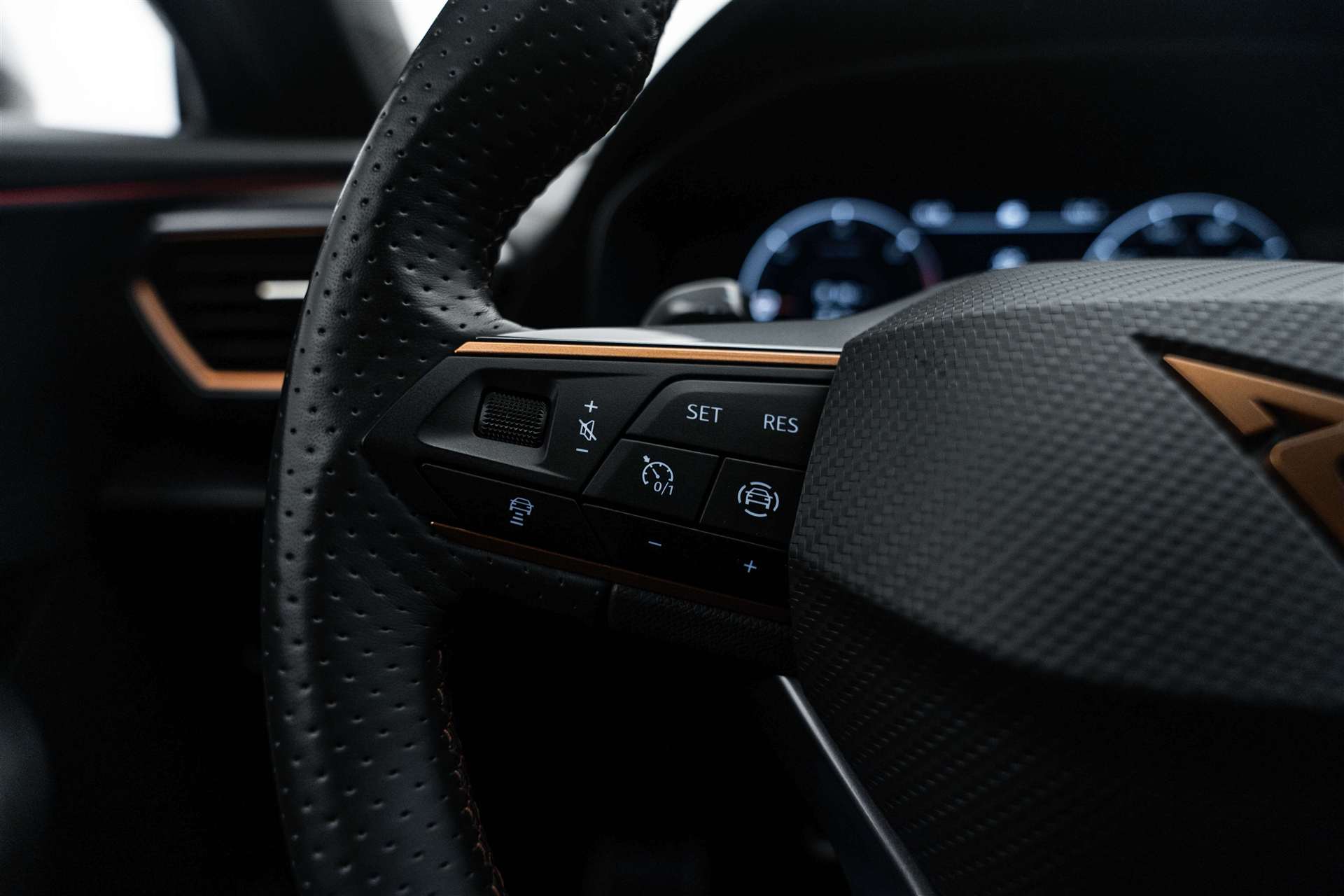 CUPRA Formentor 1.4 e-HYBRID pHEV VZ DSG 245PS-image-14