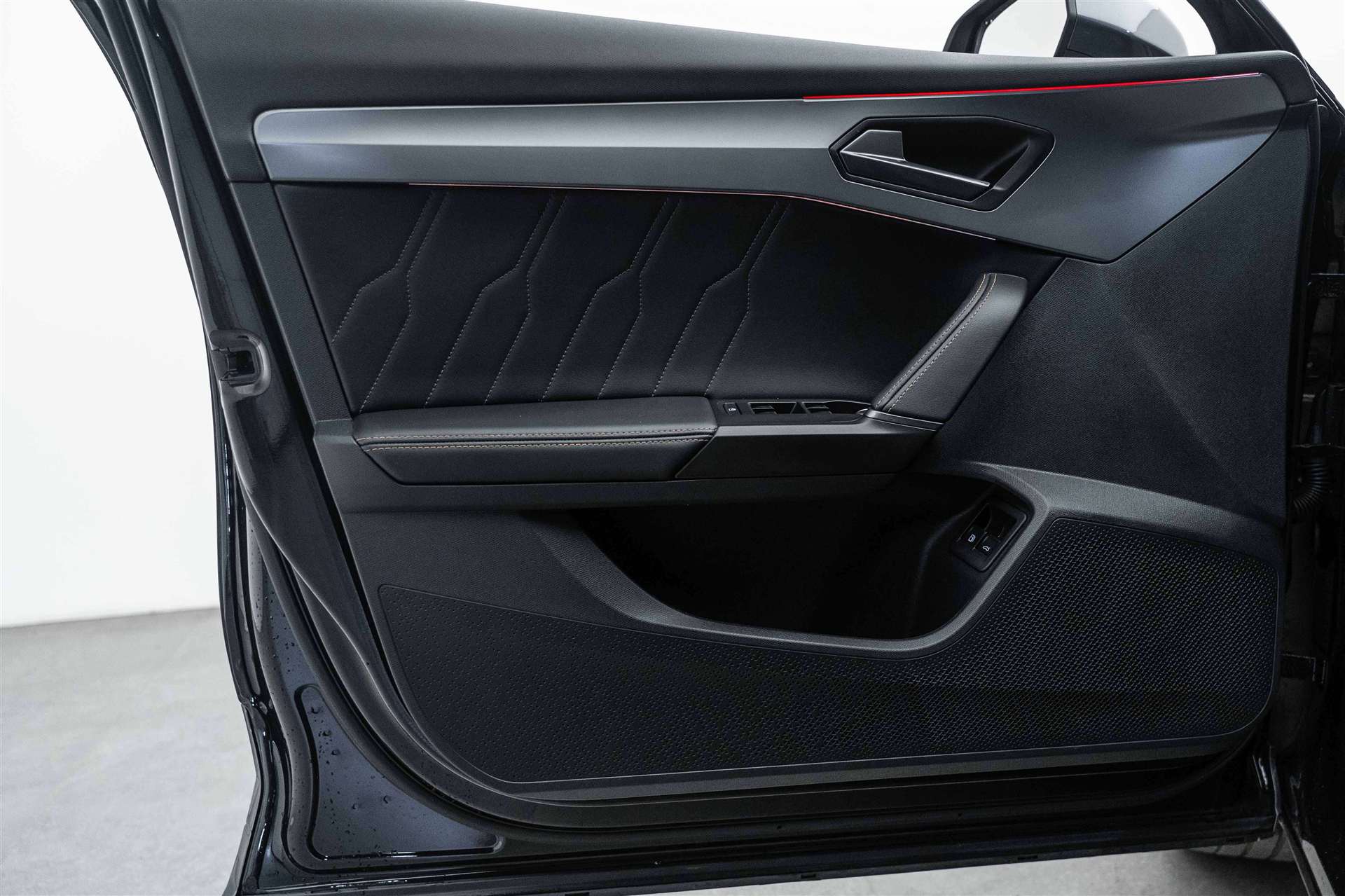 CUPRA Formentor 1.4 e-HYBRID pHEV VZ DSG 245PS-image-6