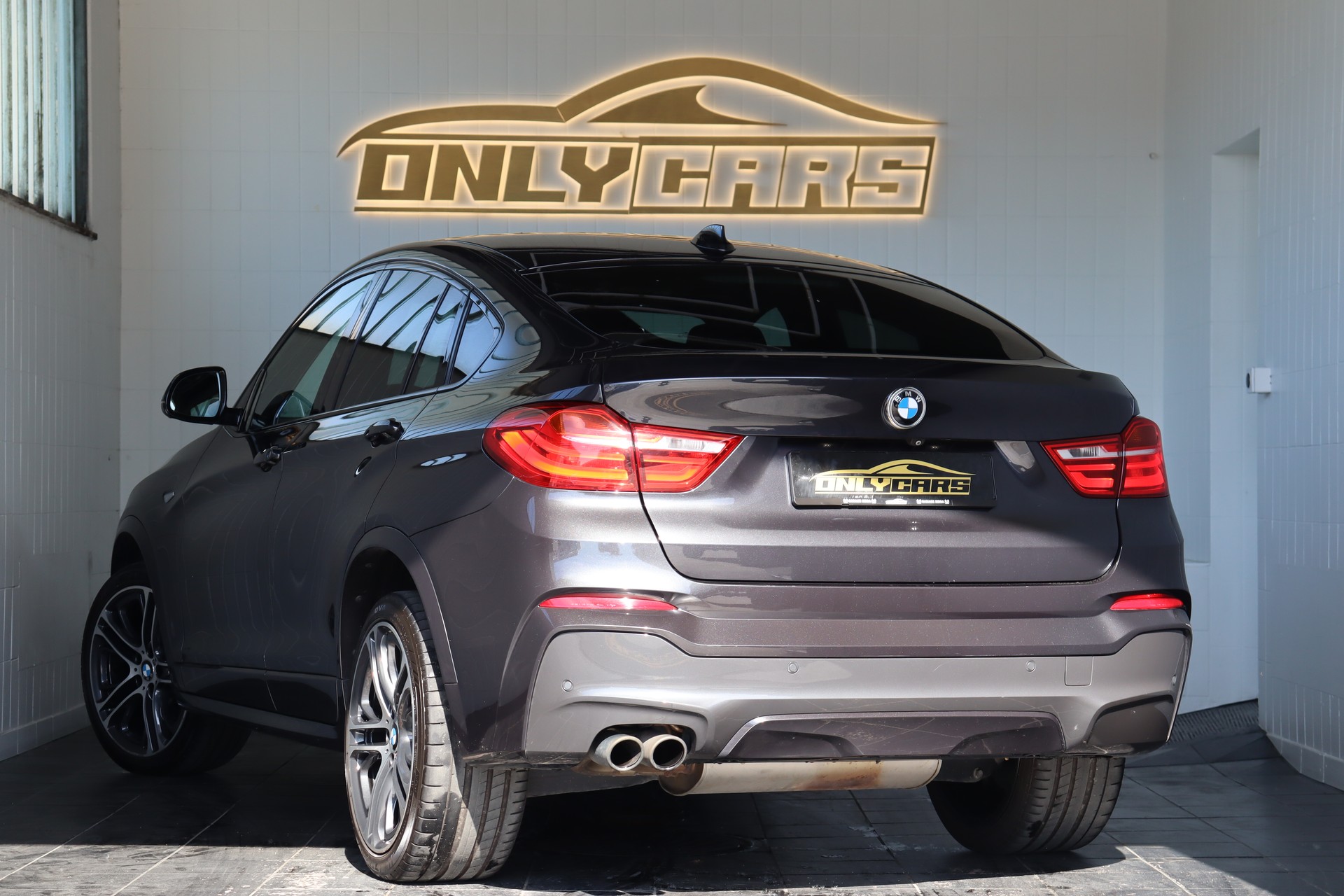 BMW X4 XDRIVE 35i XLINE STEPTRONIC ** FAHRASSISTENZ-PAKET ** 360 GRAD PARK-PAKET ** SITZHEIZUNG VO/HI ** CH-FAHRZEUG AB MFK **-image-5