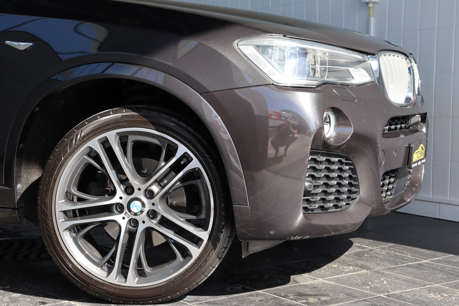 BMW X4 XDRIVE 35i XLINE STEPTRONIC ** FAHRASSISTENZ-PAKET ** 360 GRAD PARK-PAKET ** SITZHEIZUNG VO/HI ** CH-FAHRZEUG AB MFK **-image-2