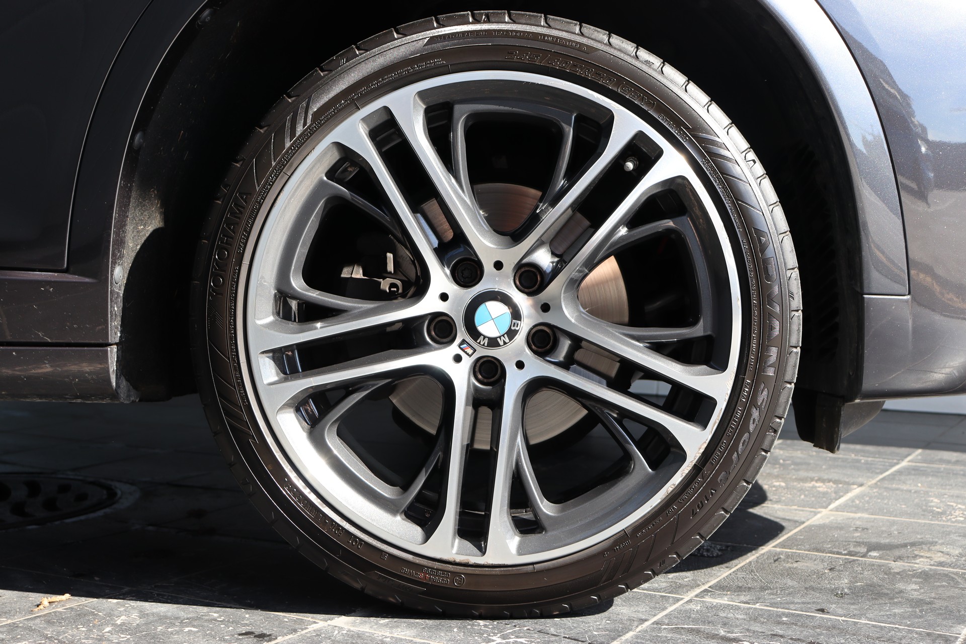 BMW X4 XDRIVE 35i XLINE STEPTRONIC ** FAHRASSISTENZ-PAKET ** 360 GRAD PARK-PAKET ** SITZHEIZUNG VO/HI ** CH-FAHRZEUG AB MFK **-image-3