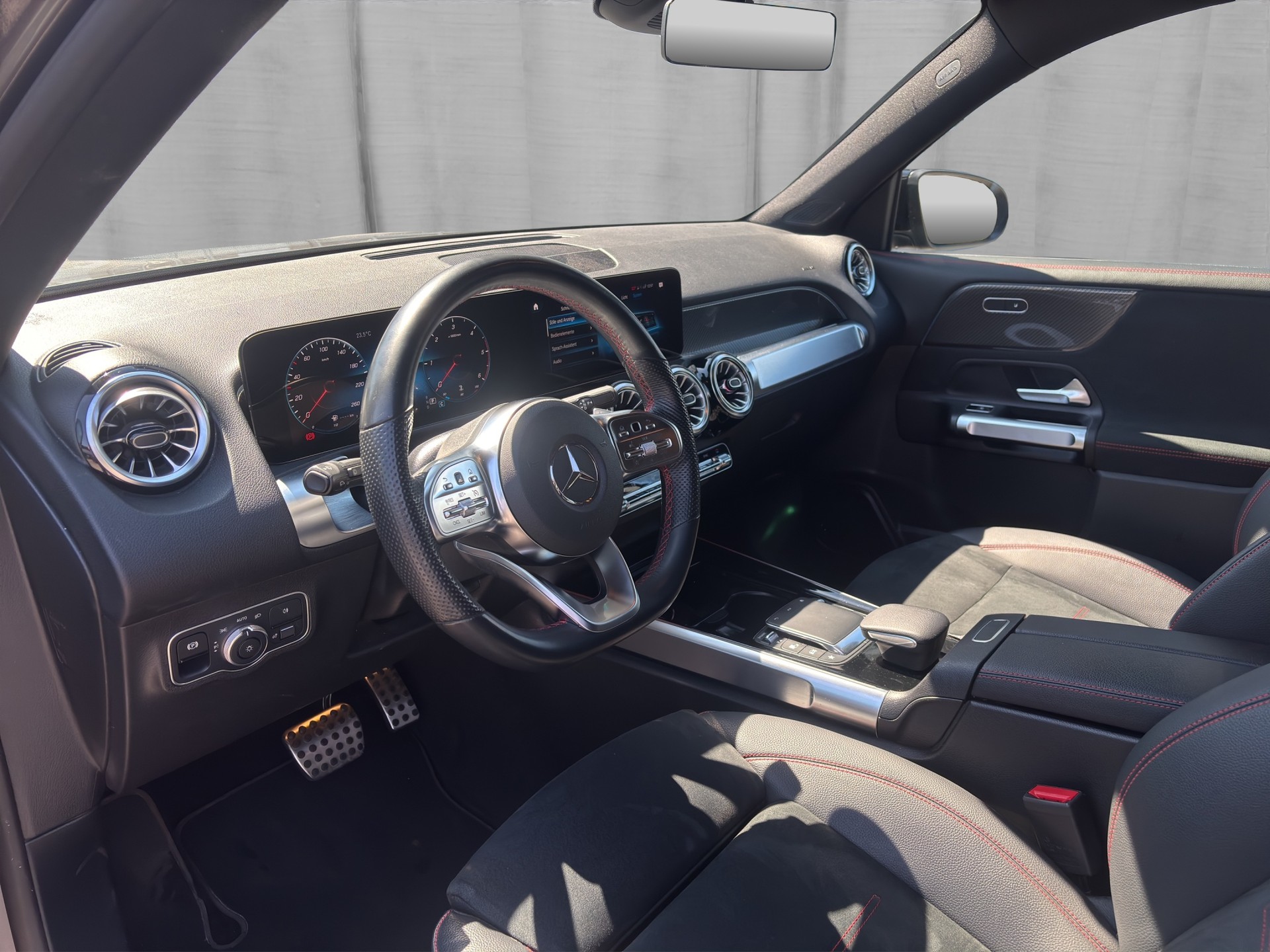 MERCEDES-BENZ GLB 220d 4M AMG Line-image-8
