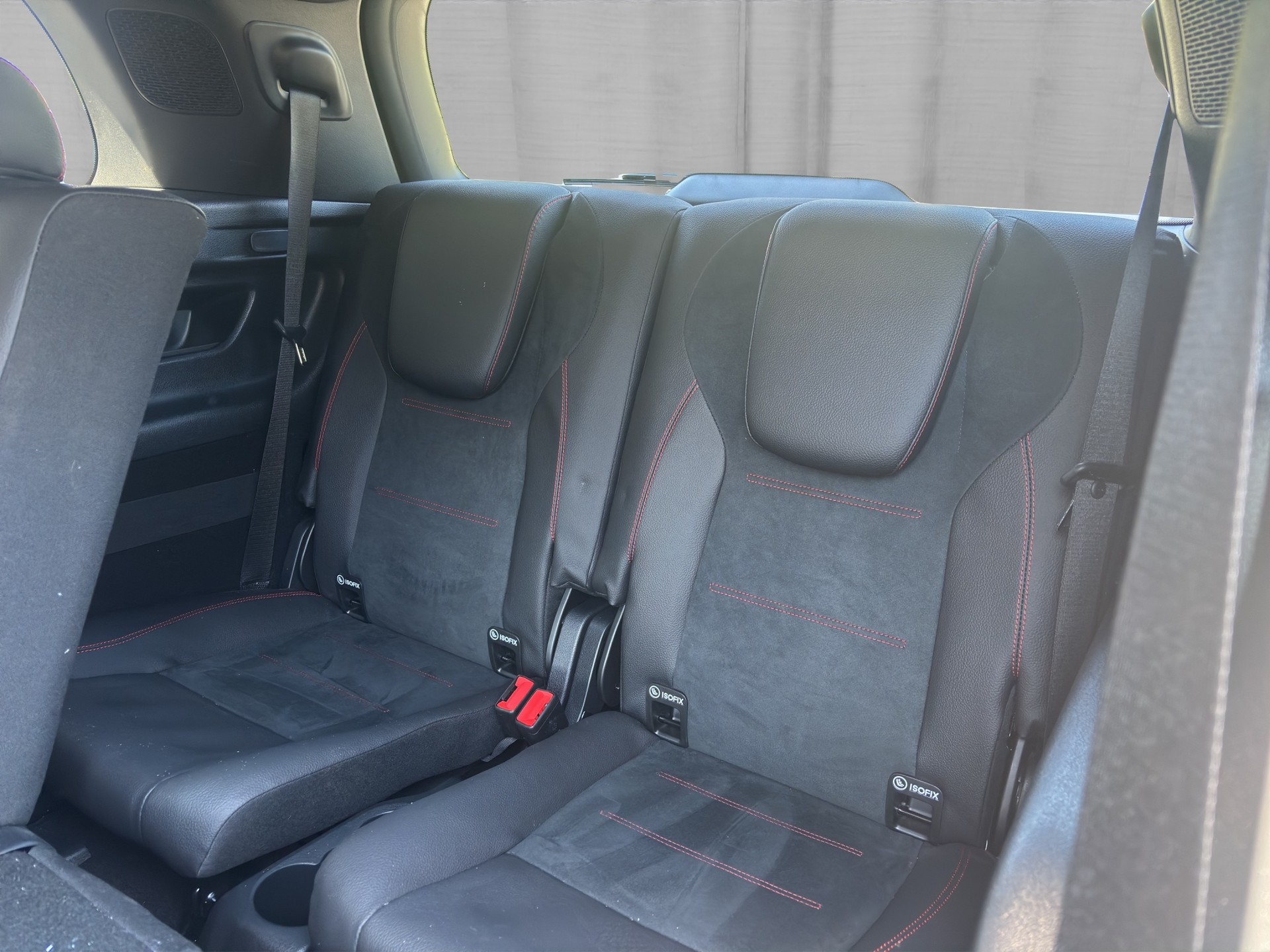 MERCEDES-BENZ GLB 220d 4M AMG Line-image-11