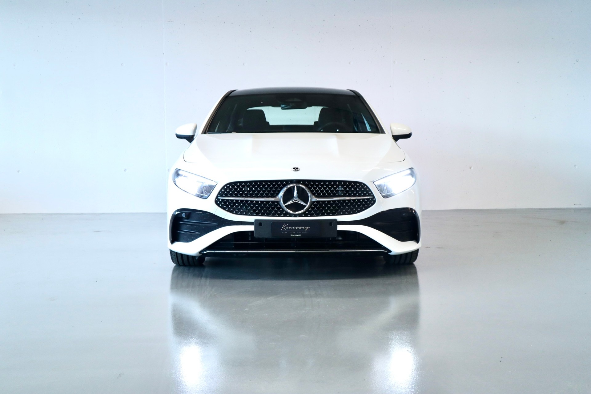 MERCEDES-BENZ A 200 AMG LINE | AUTOMAT | PANORAMADACH |-image-6