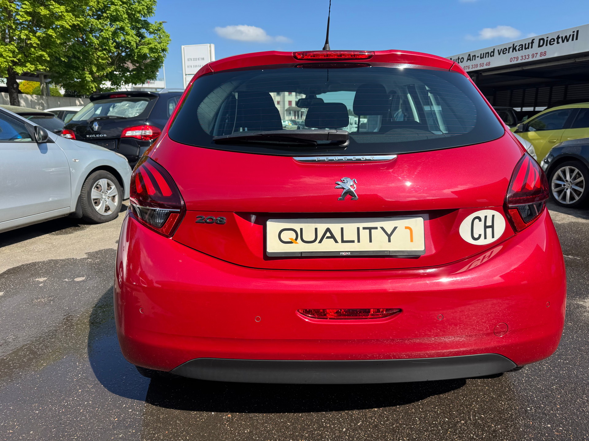 PEUGEOT 208 1.2 PureTech Style EAT6-image-5