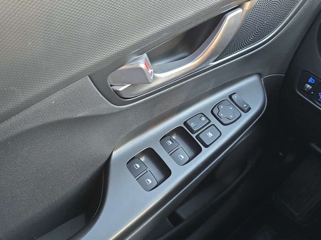 HYUNDAI Kona Electric 39.2 kWh Origo-image-19