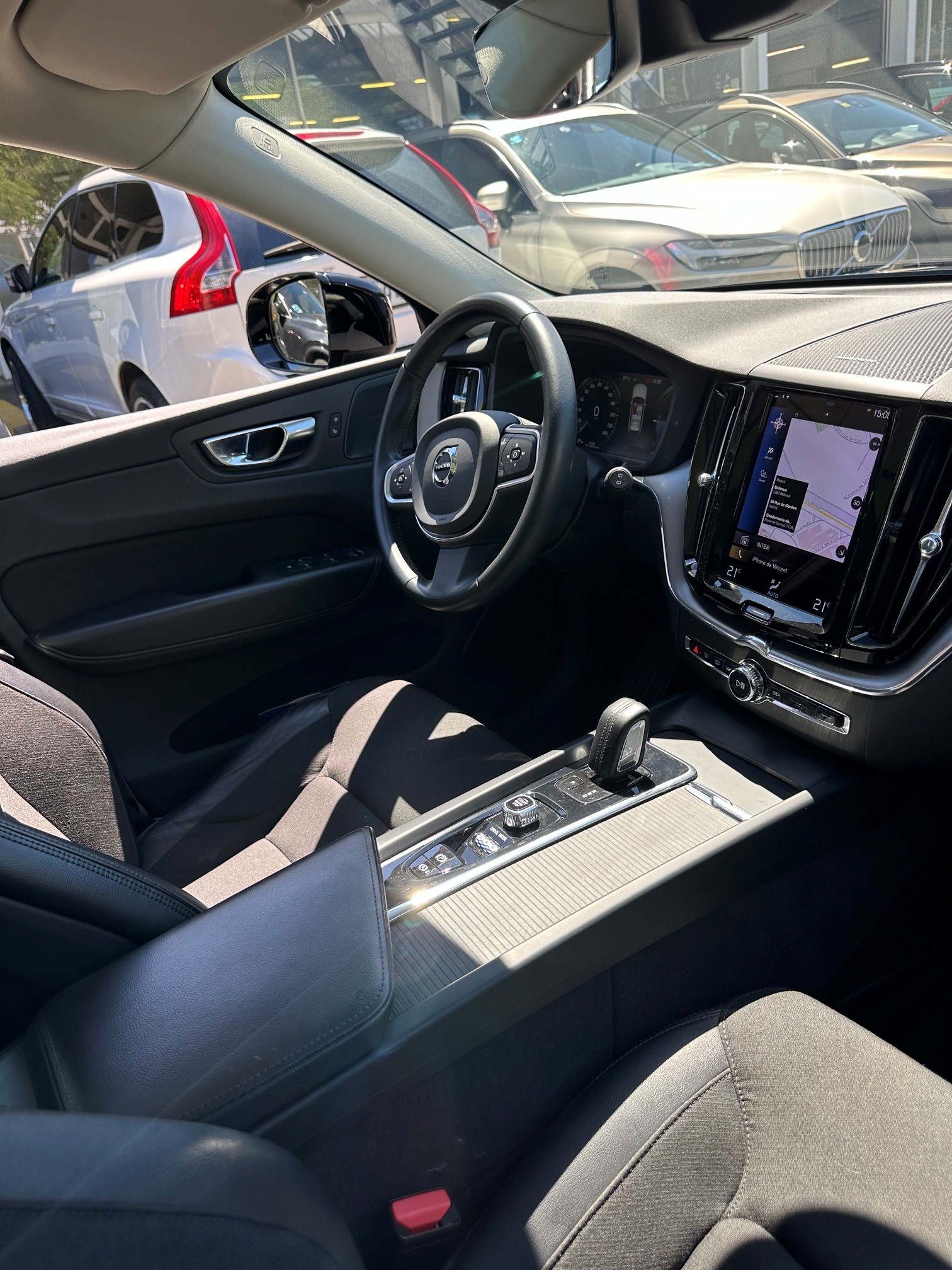 VOLVO XC60 T6 eAWD R-Design Expression Geartronic-image-4