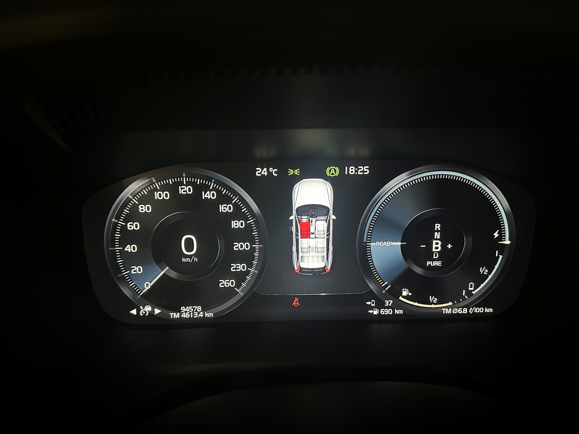 VOLVO XC60 T6 eAWD R-Design Expression Geartronic-image-6