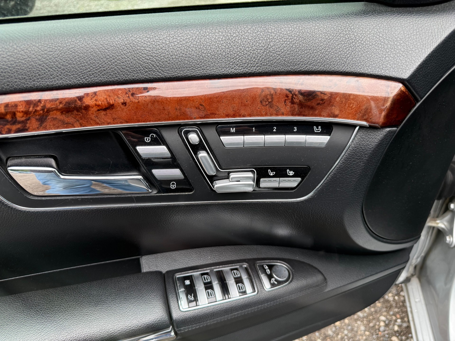 MERCEDES-BENZ S 350 L 4Matic 7G-Tronic-image-13