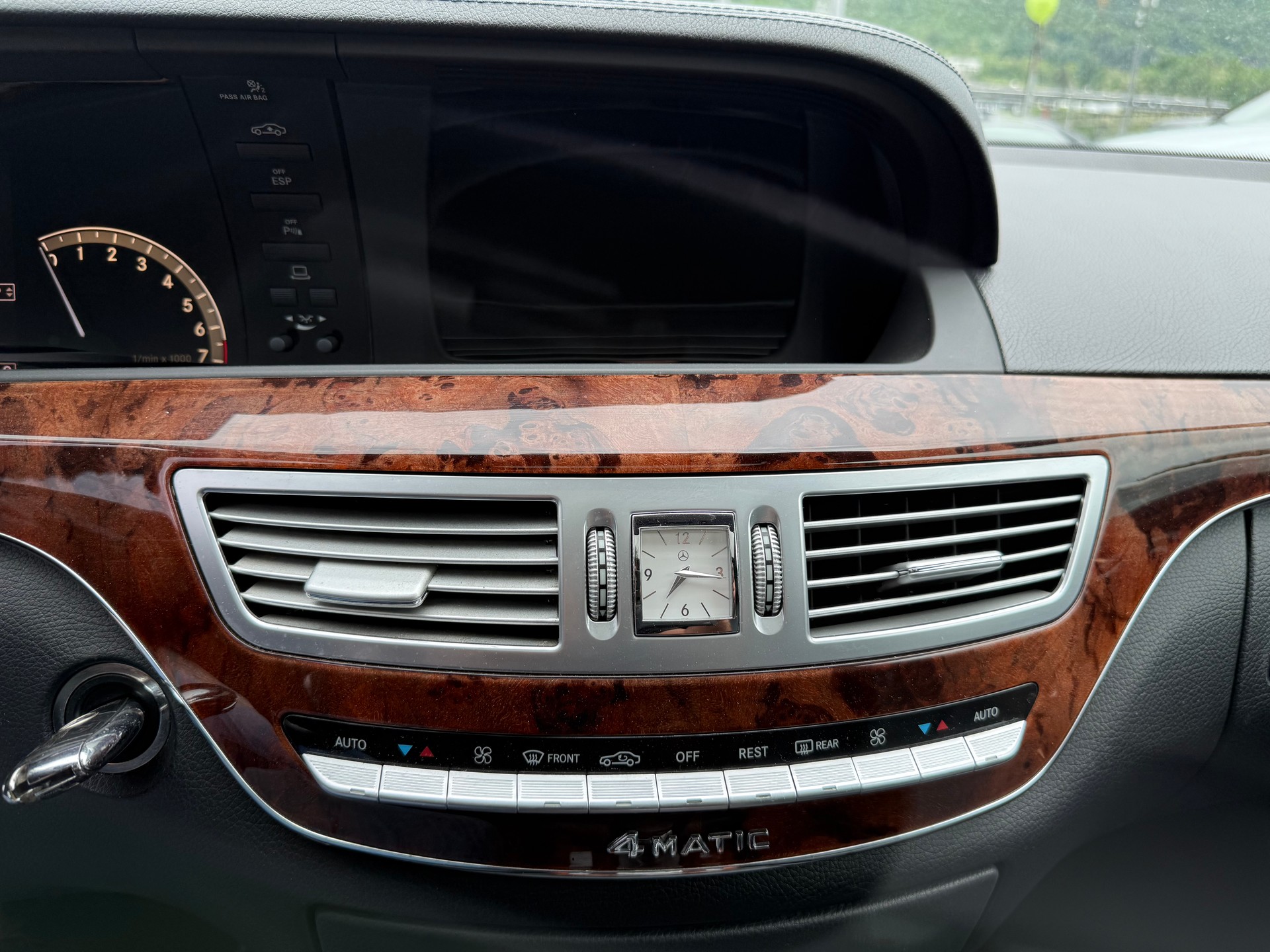 MERCEDES-BENZ S 350 L 4Matic 7G-Tronic-image-11