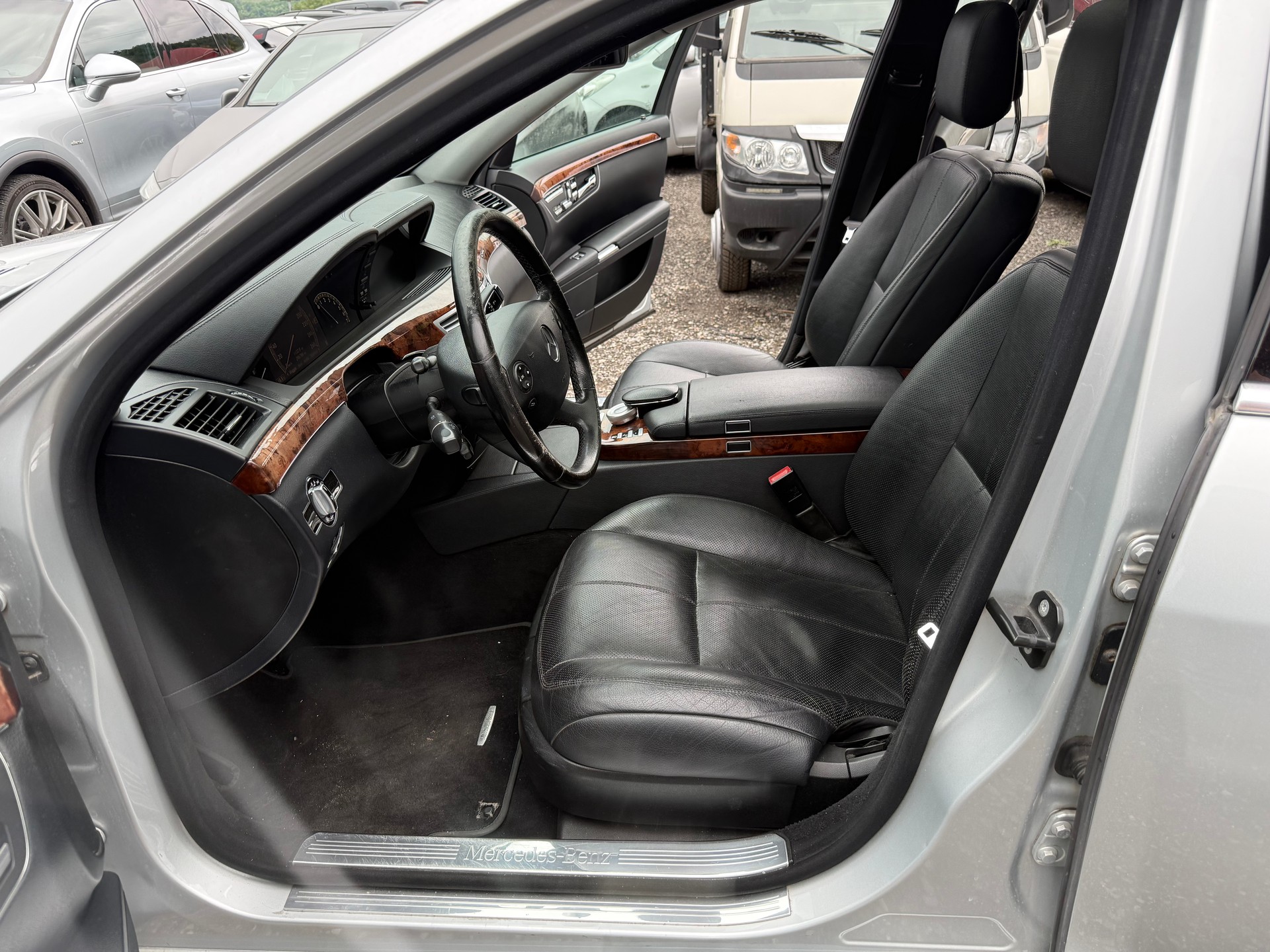 MERCEDES-BENZ S 350 L 4Matic 7G-Tronic-image-12