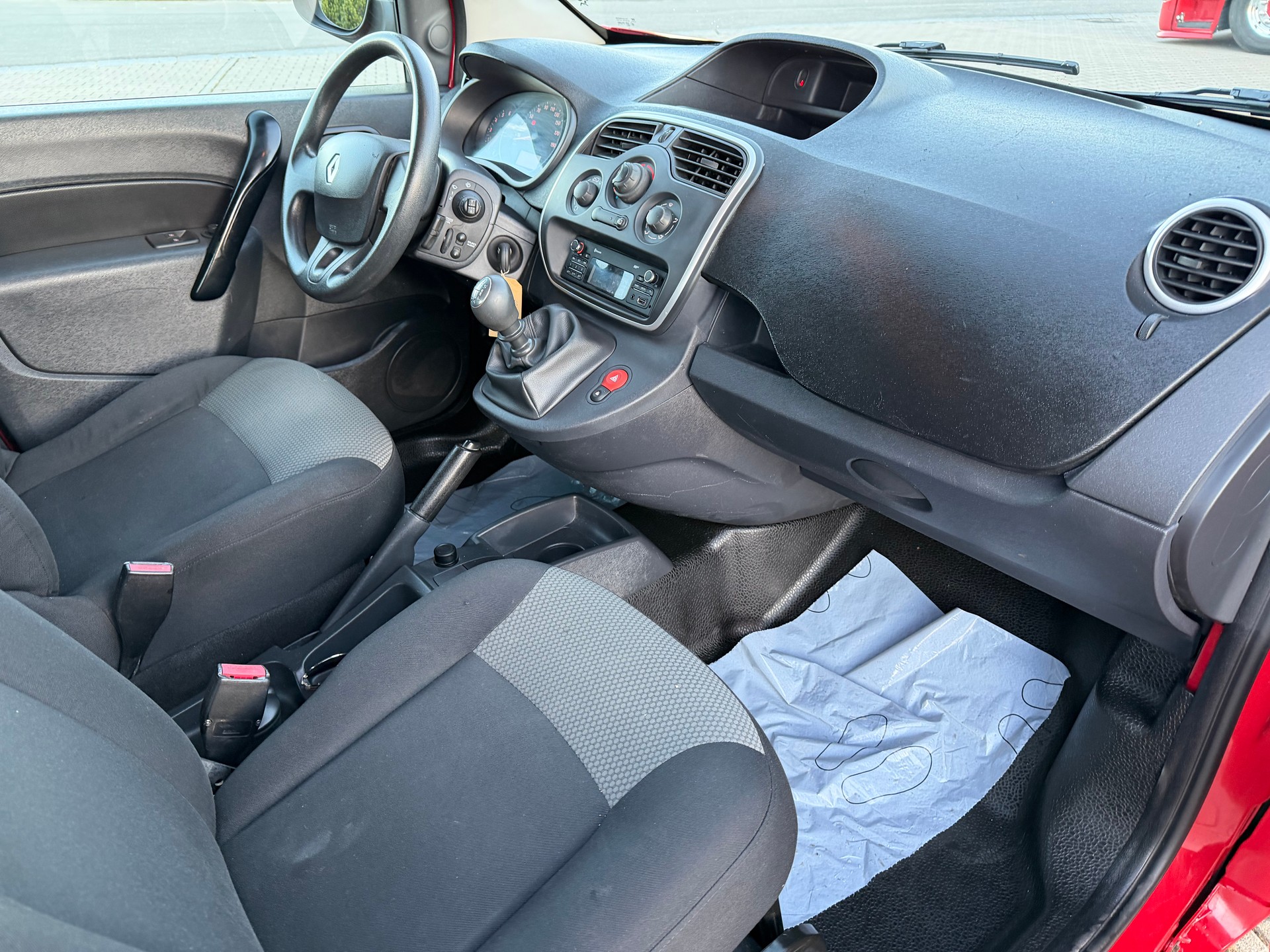 RENAULT Kangoo Medium TCe 115 ENERGY Business-image-5