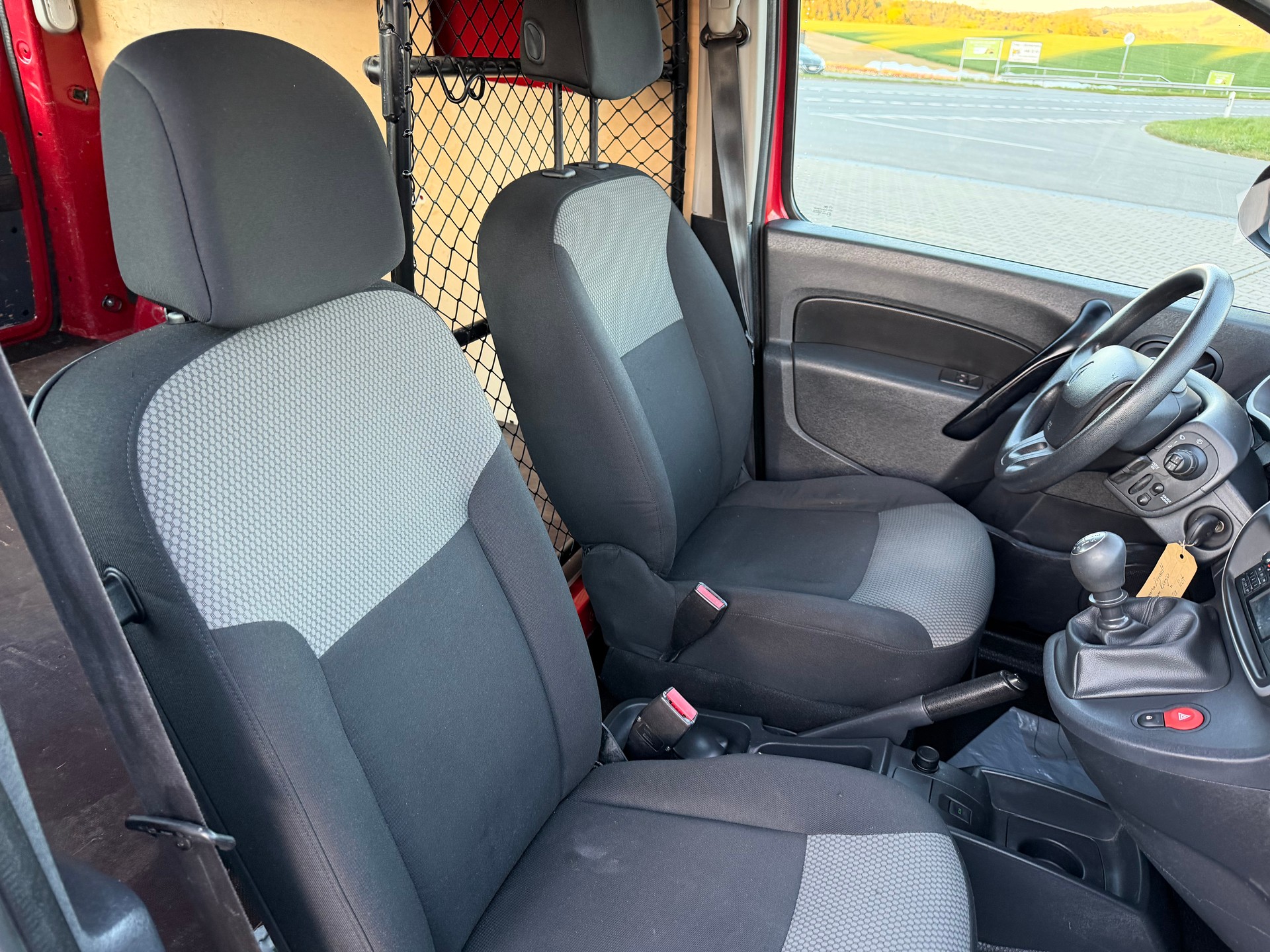 RENAULT Kangoo Medium TCe 115 ENERGY Business-image-6
