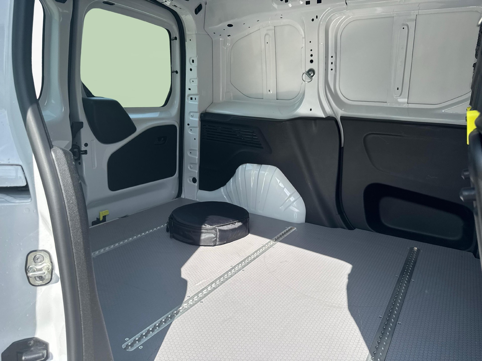 TOYOTA PROACE CITY Van L1 50KWh Comfort-image-11