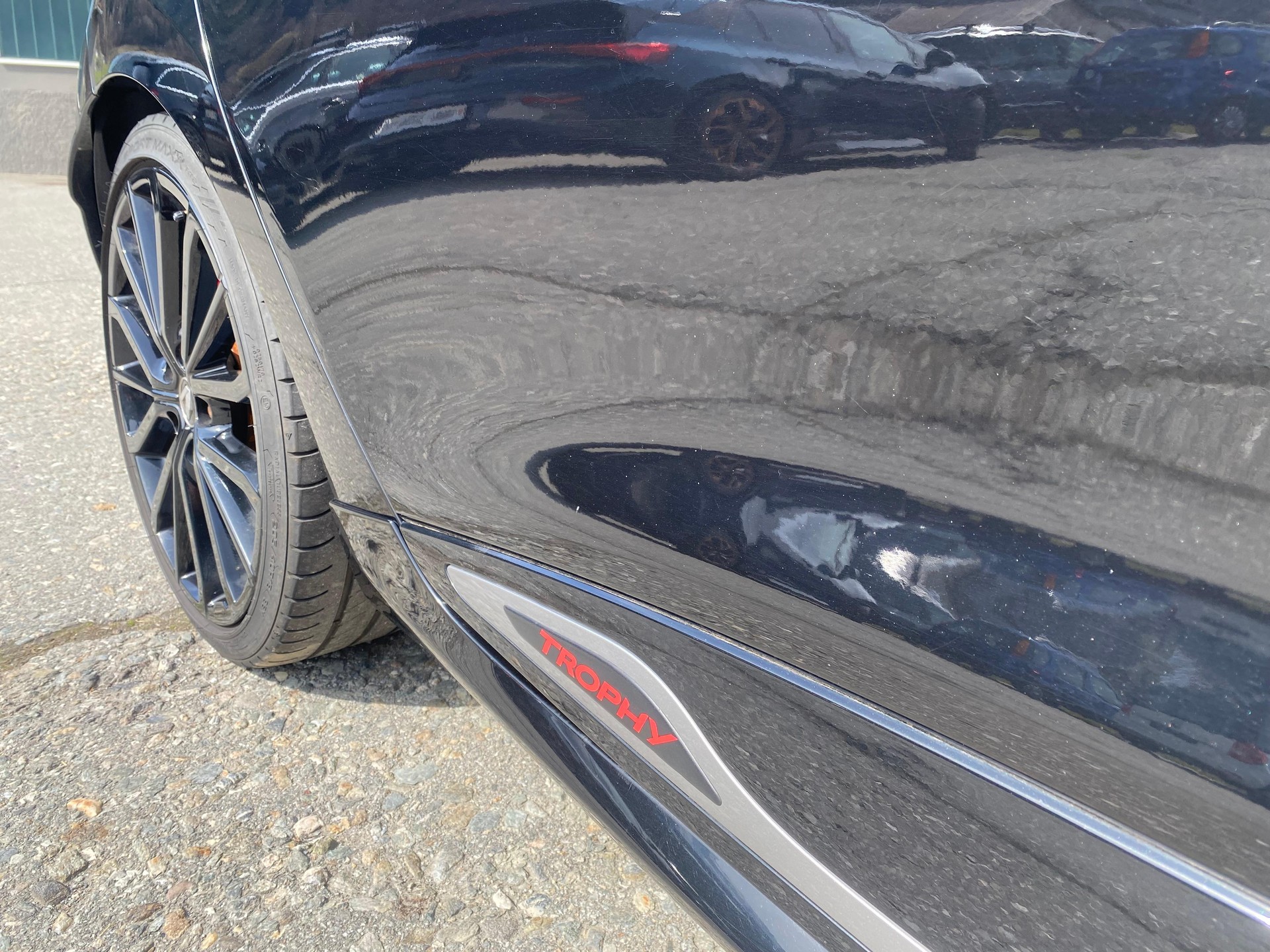 RENAULT Clio Sport 1.6 T RS 220 Trophy S/S-image-13
