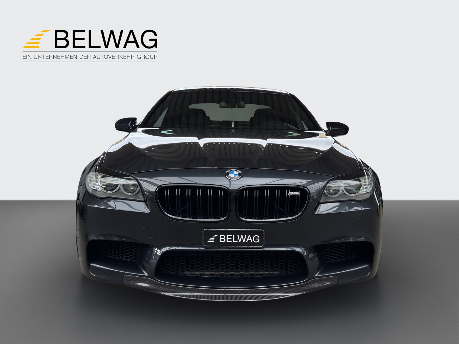 BMW M5-image-1