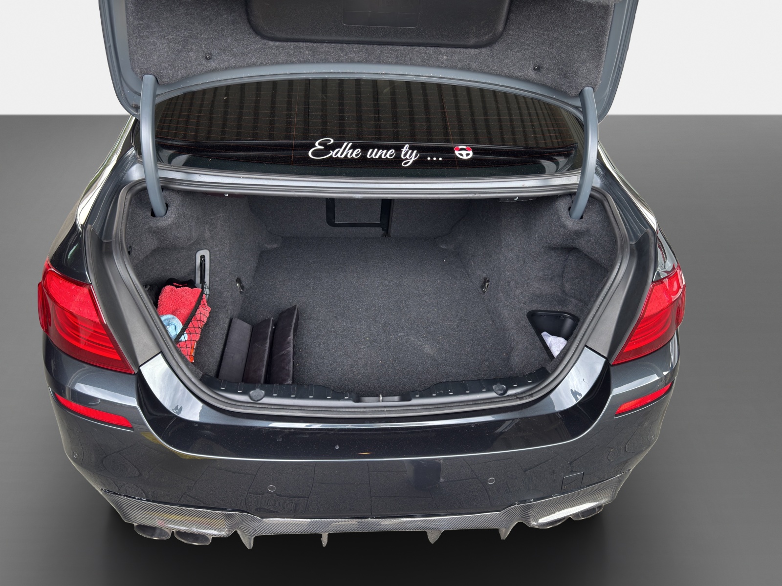 BMW M5-image-11