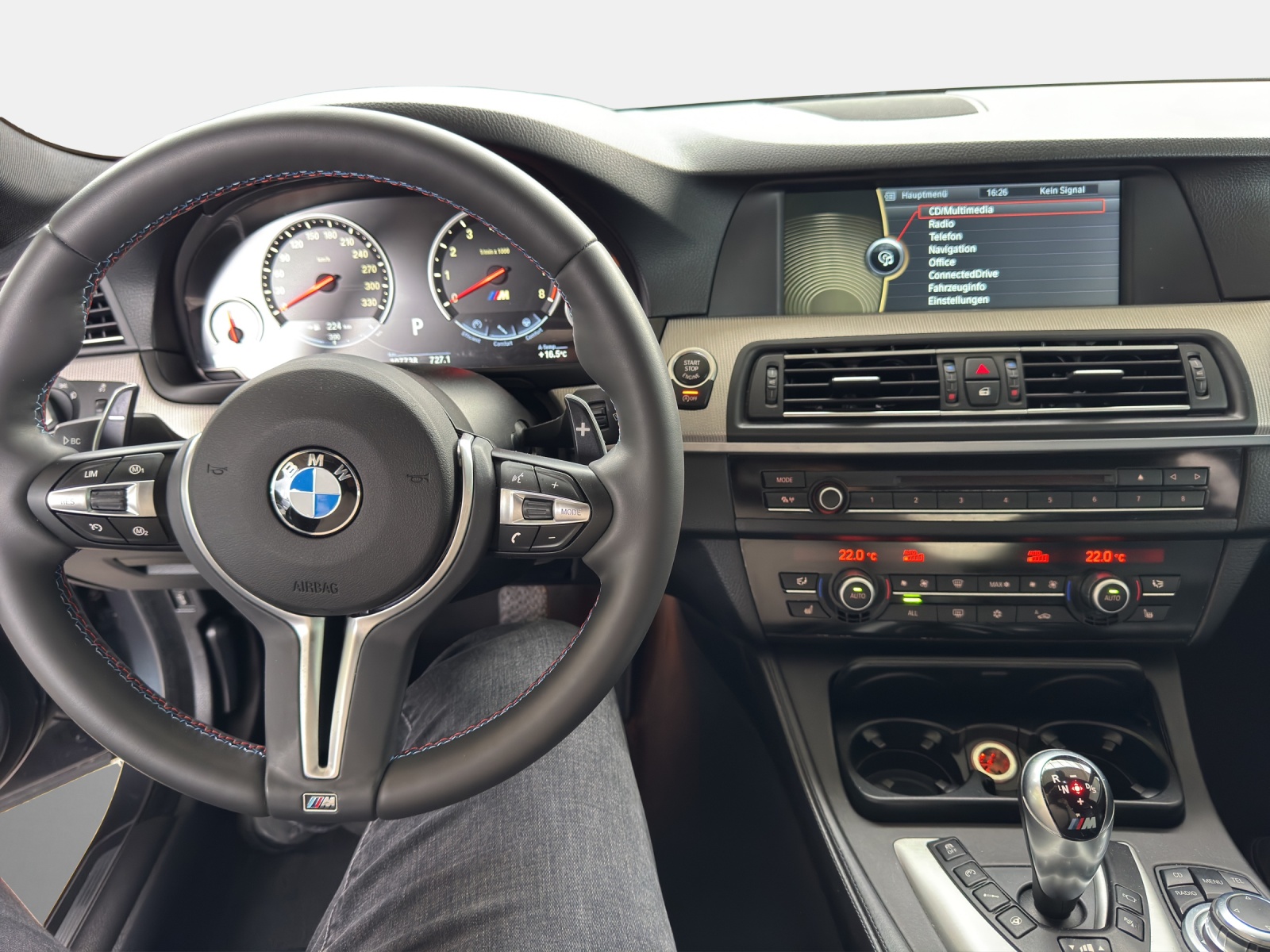 BMW M5-image-14