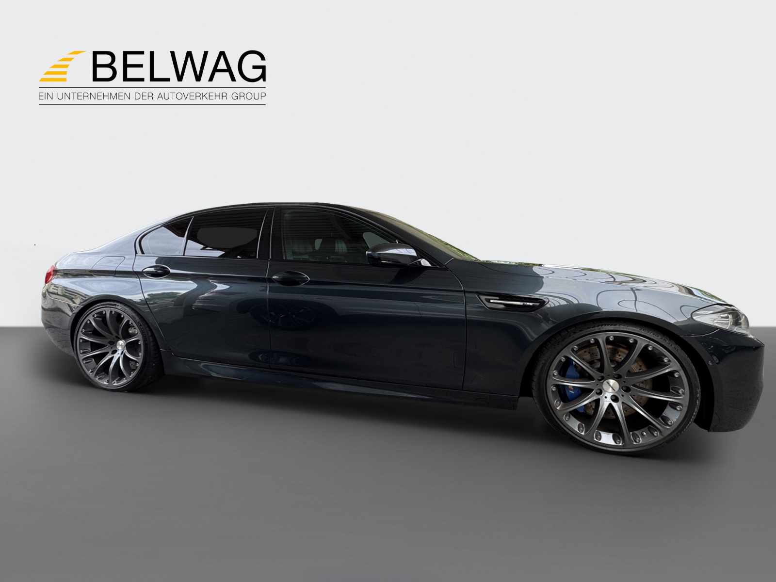 BMW M5-image-6