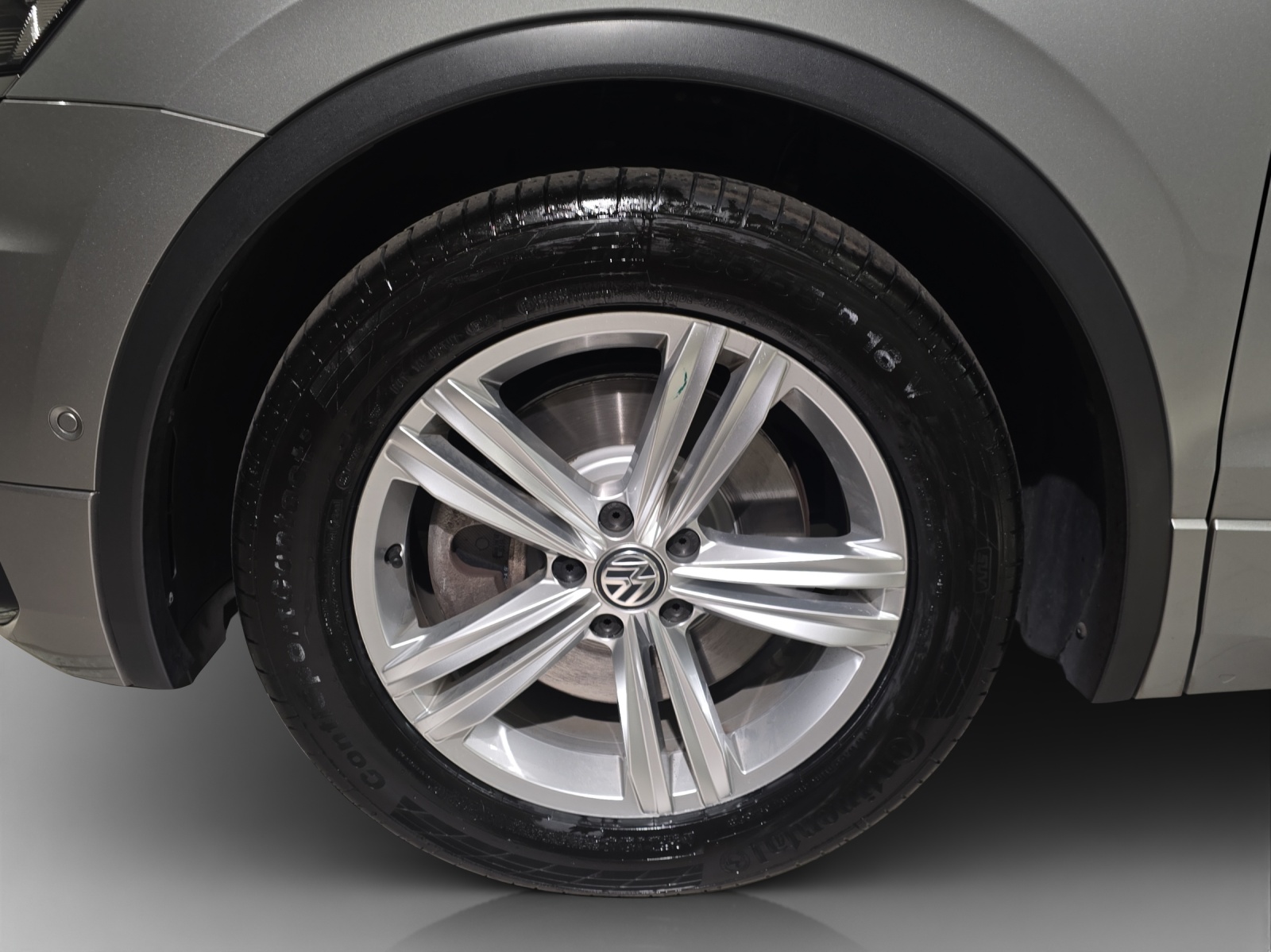 VW Tiguan 2.0TSI Highline 4Motion DSG-image-15