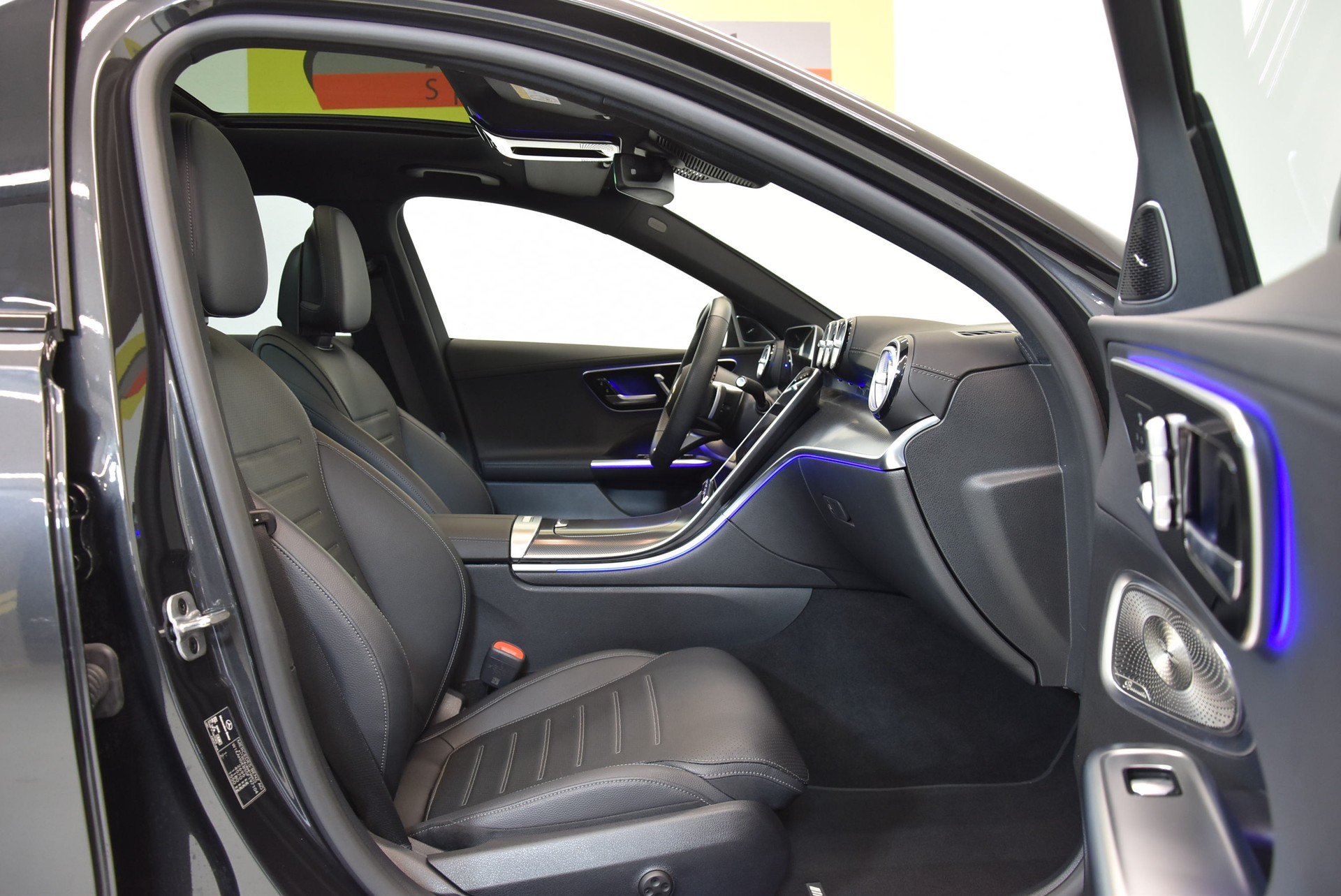 MERCEDES-BENZ C 300de T 4Matic-image-2