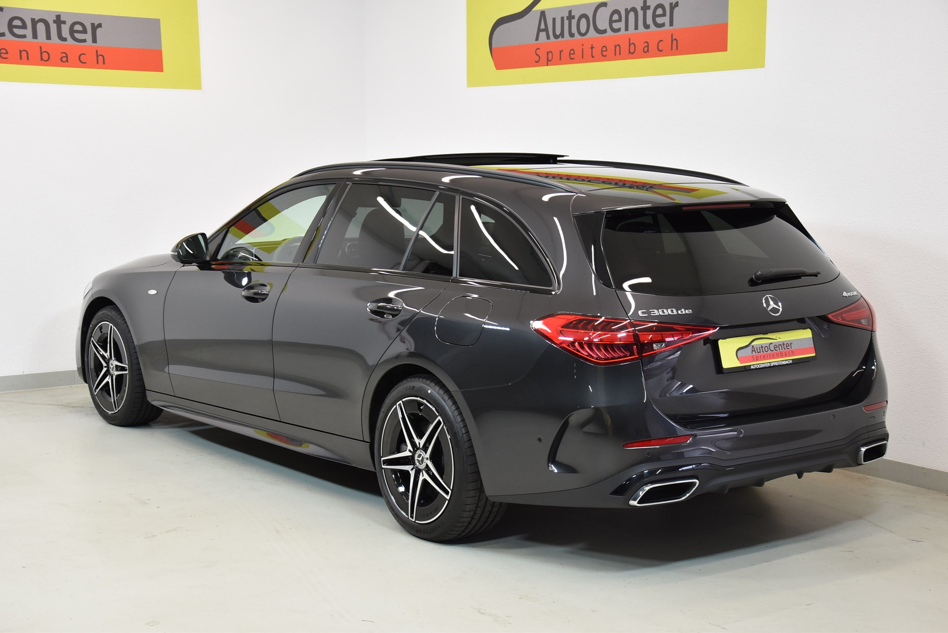 MERCEDES-BENZ C 300de T 4Matic-image-12