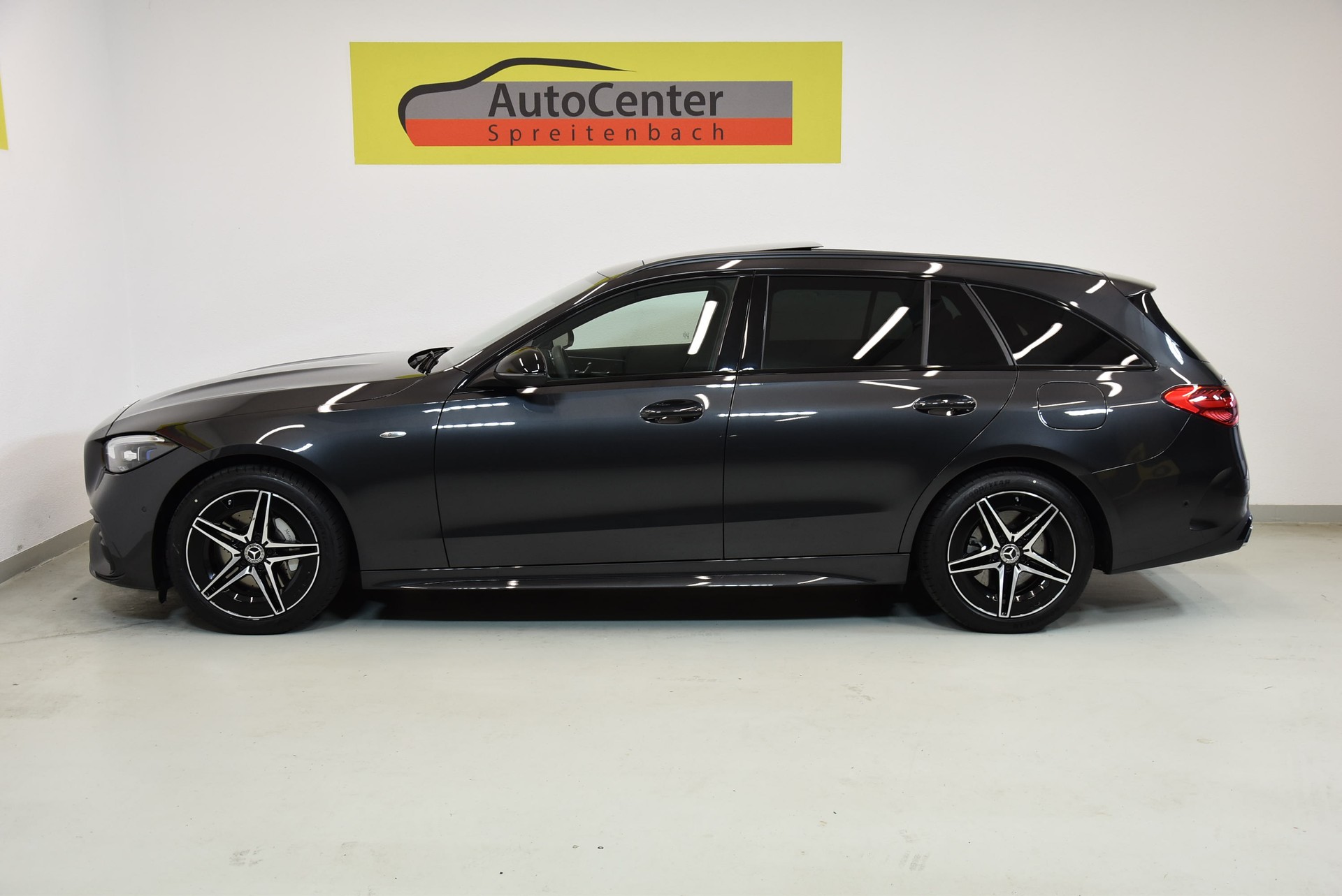 MERCEDES-BENZ C 300de T 4Matic-image-13