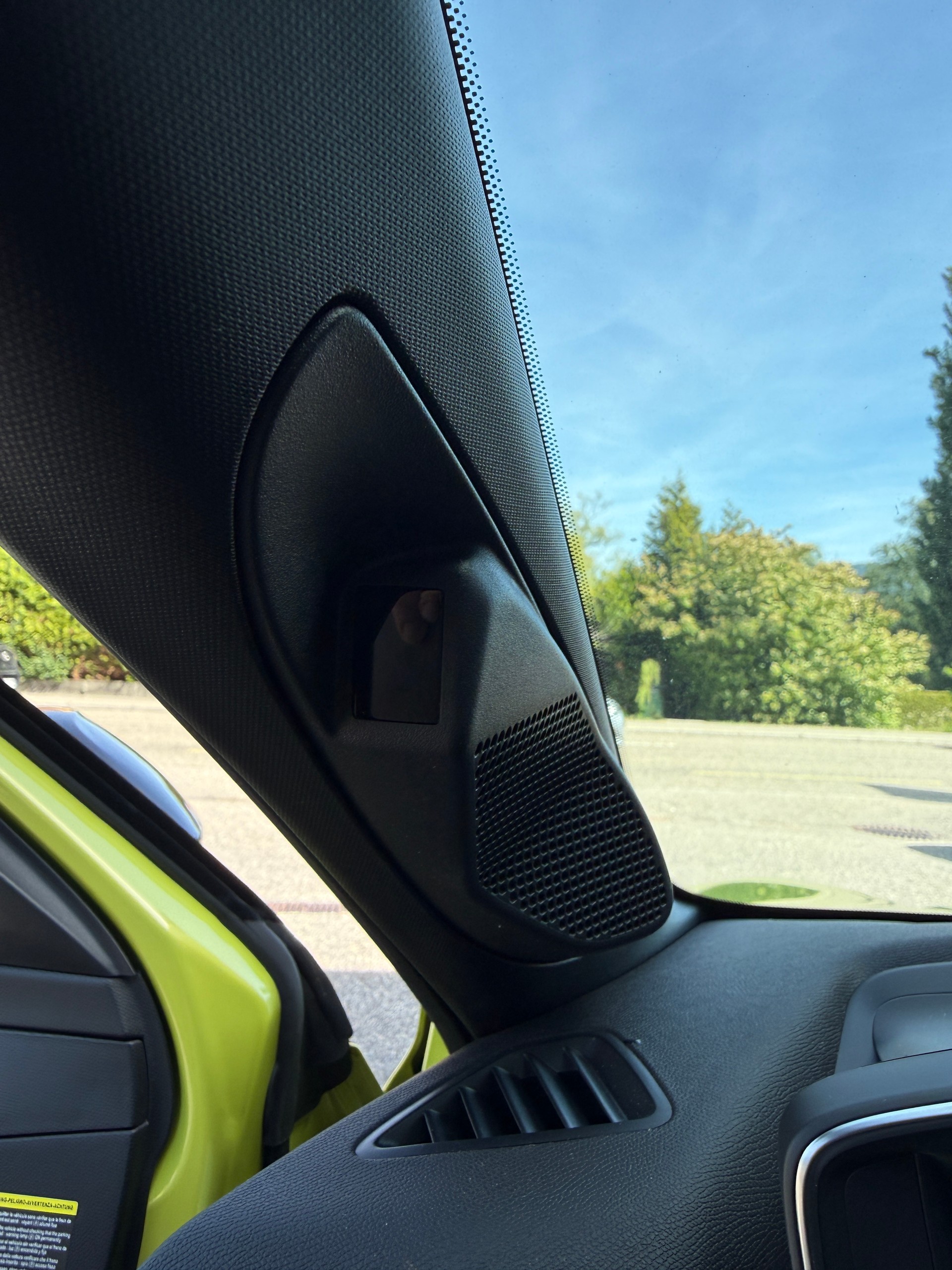 PEUGEOT 208 1.2 MHEV 145 GT-image-14