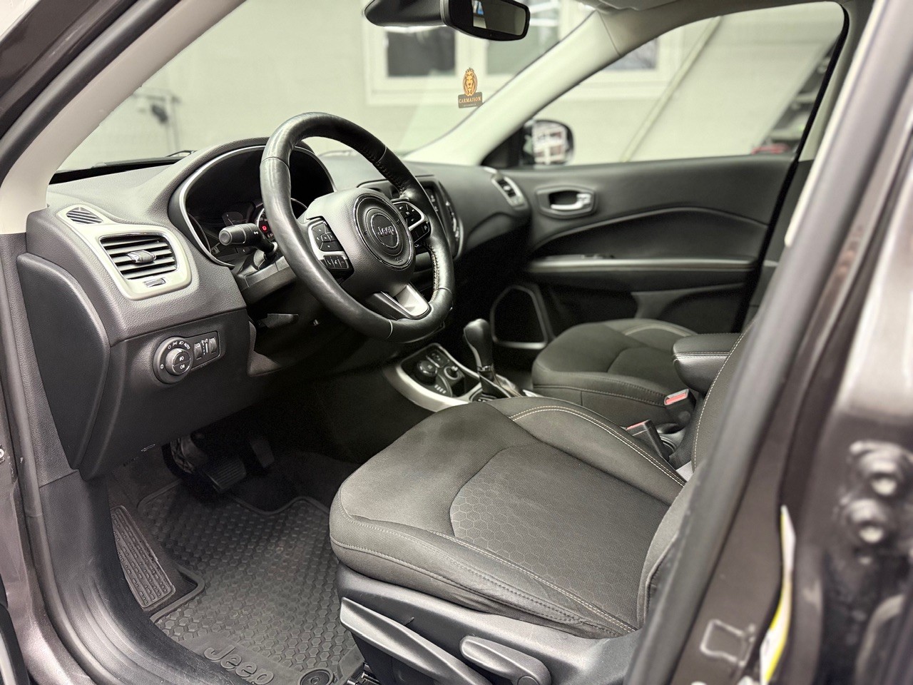 JEEP Compass 2.0CRD Longtitude AWD 9ATX-image-12