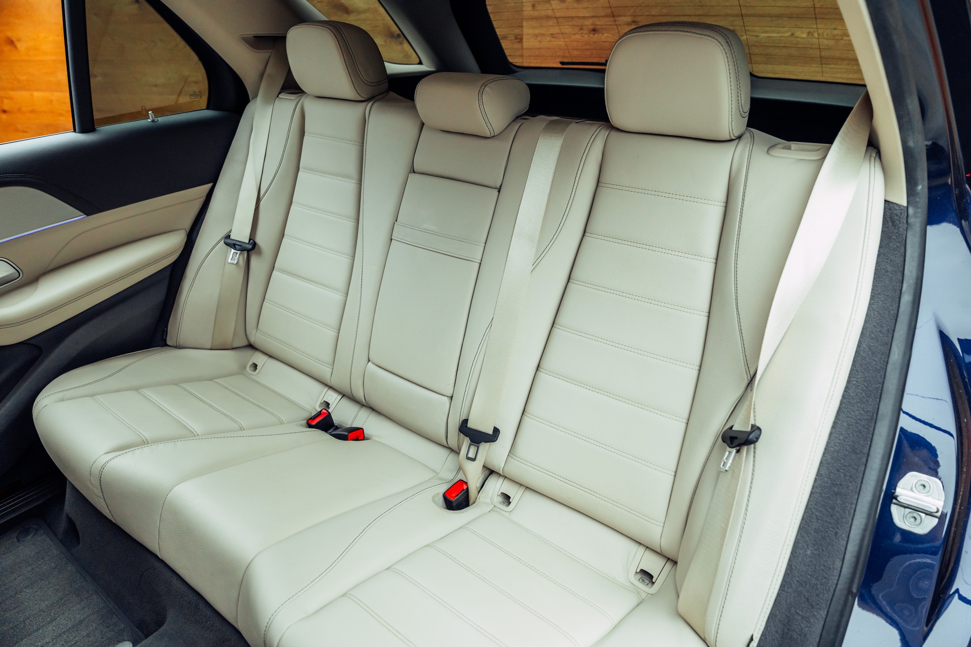 MERCEDES-BENZ GLE 350 de 4Matic AMG Line 9G-Tronic-image-7