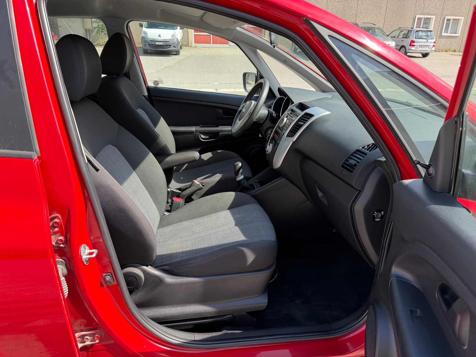 KIA Venga 1.6 CVVT Trend-image-1