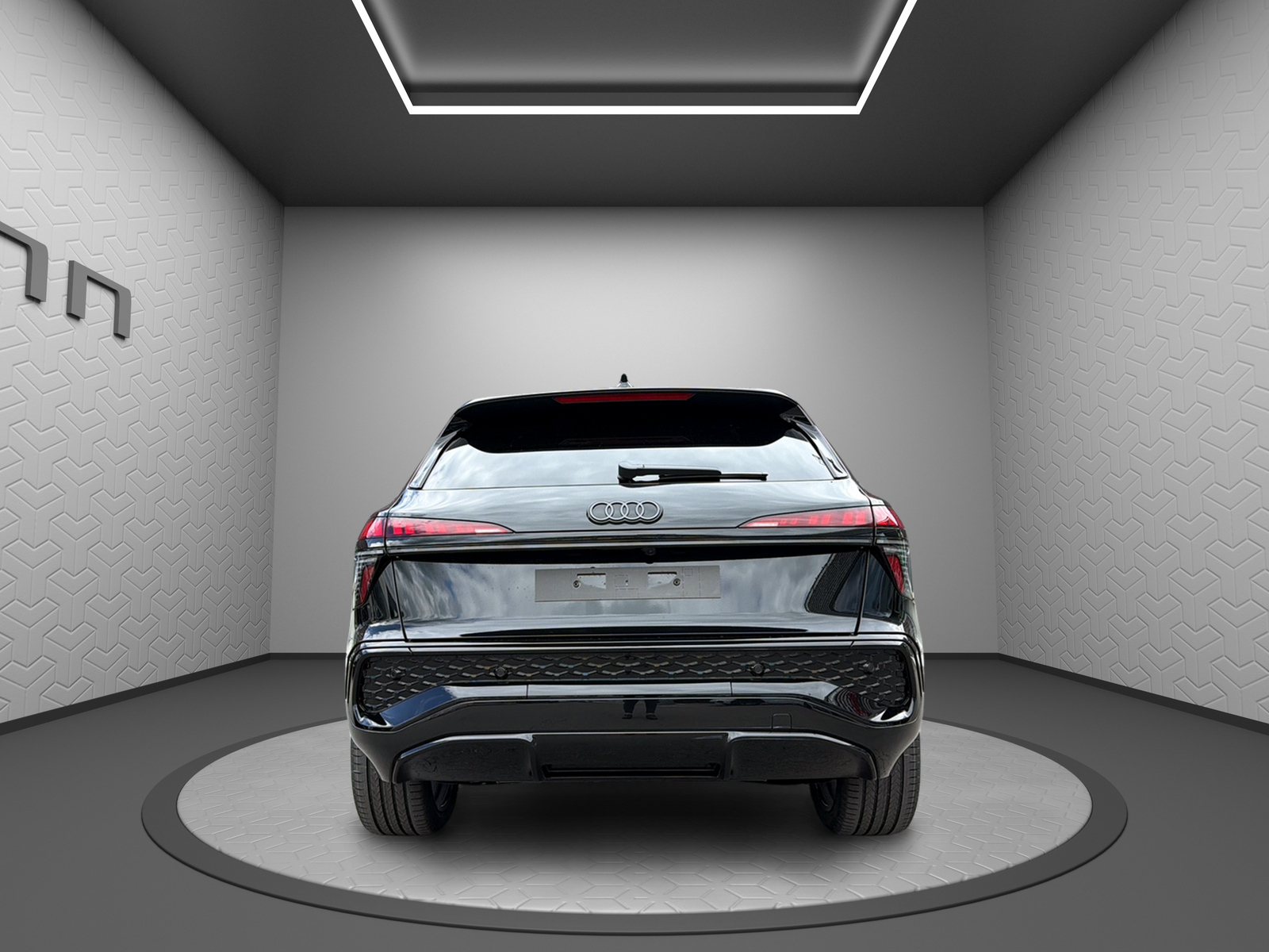 AUDI Q3 SUV e-hybrid 200 kW S tronig-image-4