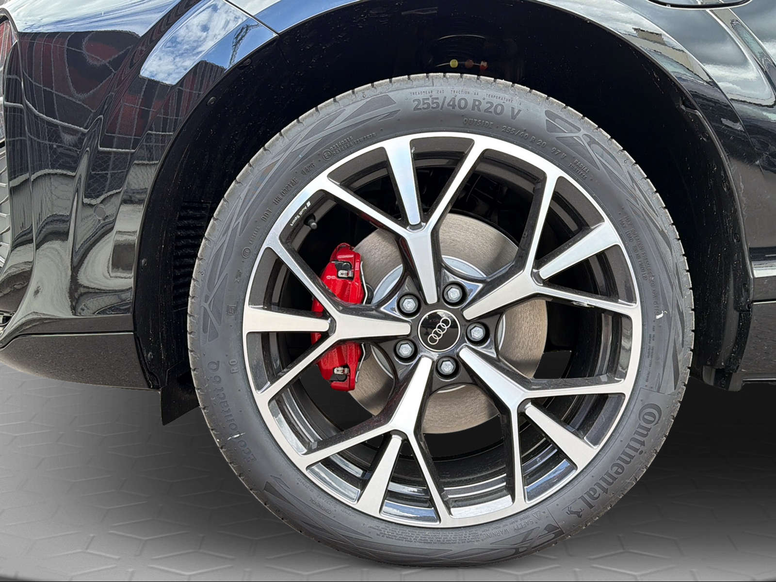 AUDI Q3 SUV e-hybrid 200 kW S tronig-image-5