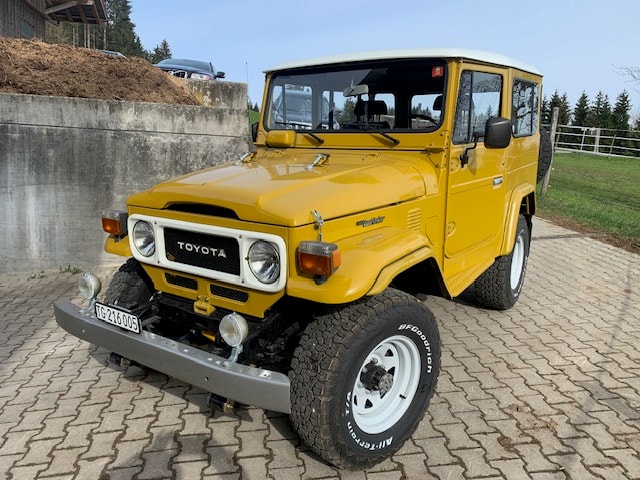 TOYOTA FJ-40-image-2