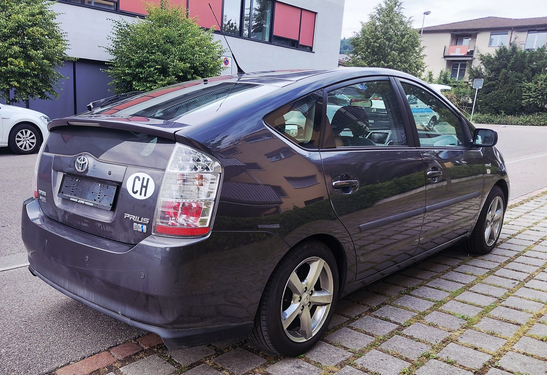 TOYOTA Prius 1.5 16V Hybrid Limited-image-3