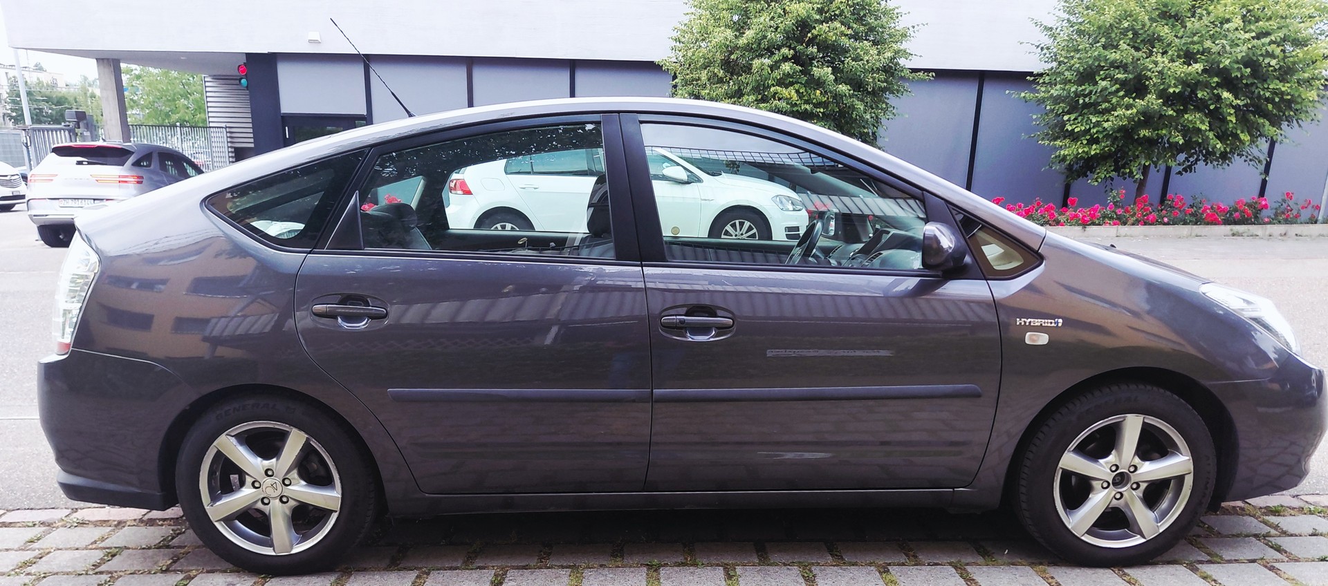 TOYOTA Prius 1.5 16V Hybrid Limited-image-6