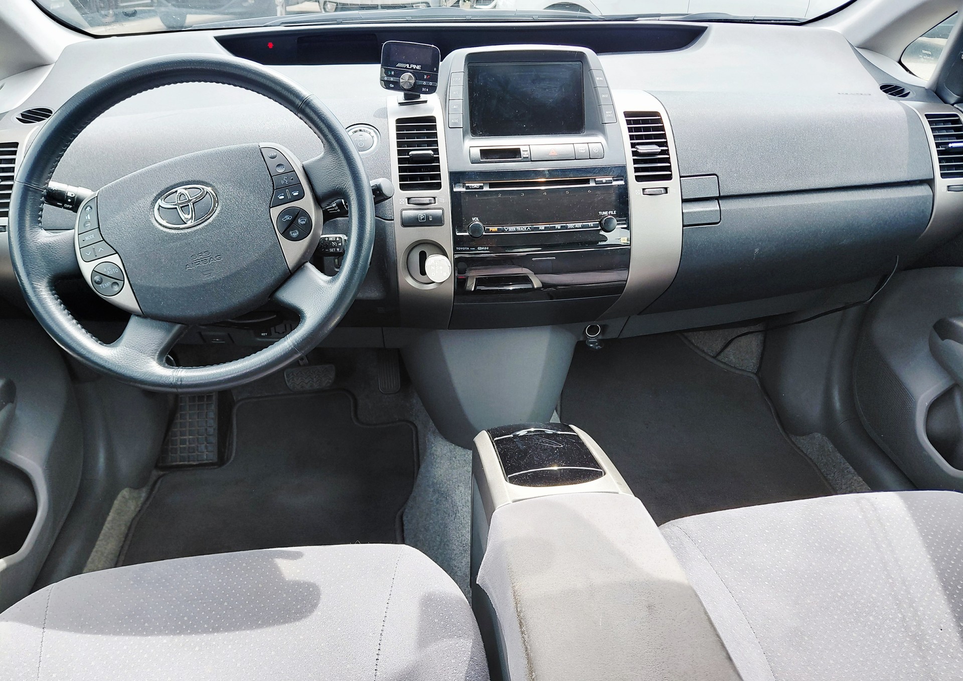 TOYOTA Prius 1.5 16V Hybrid Limited-image-11