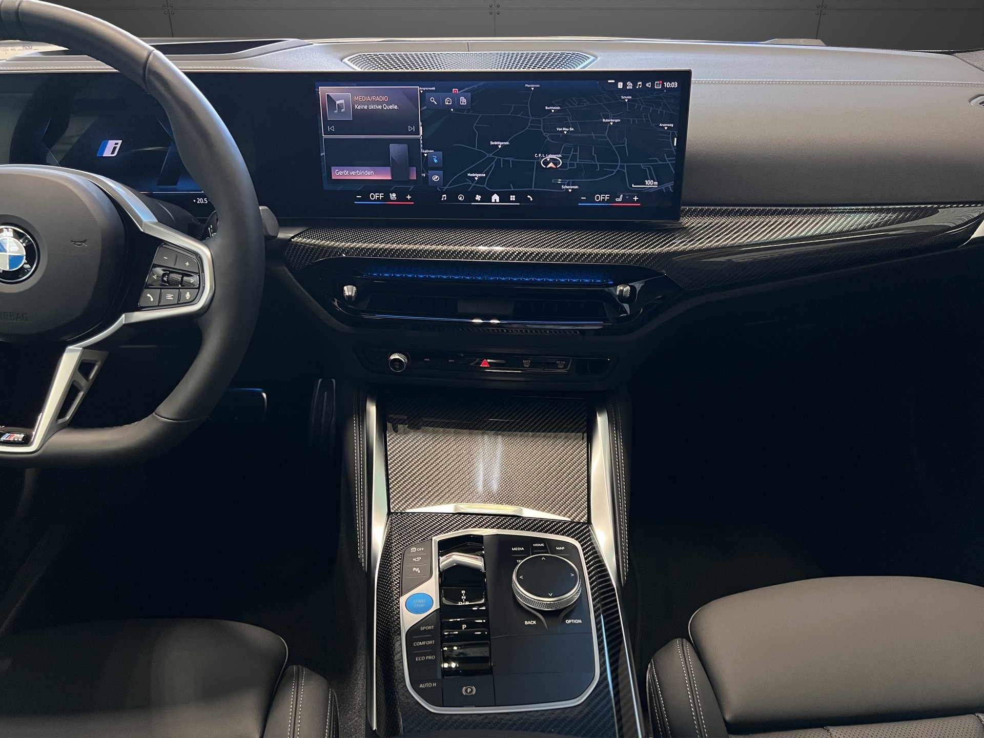 BMW i4 xDrive40-image-18