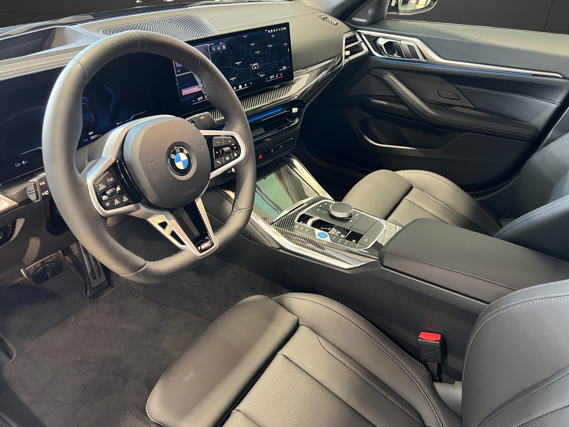 BMW i4 xDrive40-image-7