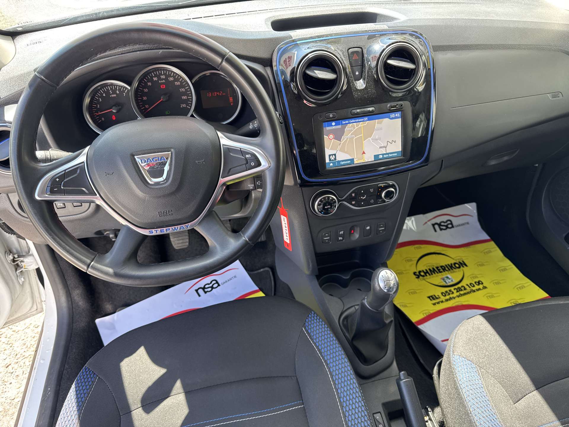 DACIA Logan MCV TCe 90 Celebration-image-12