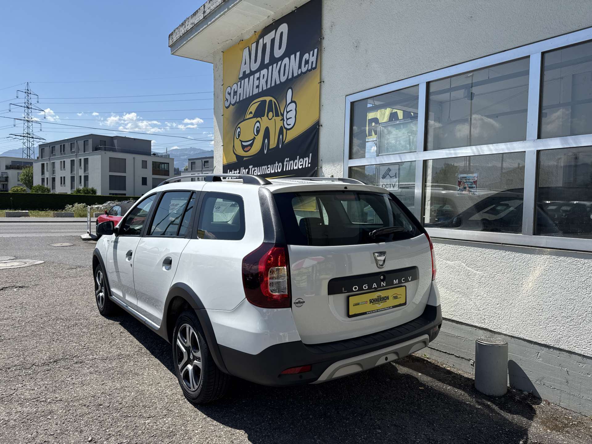 DACIA Logan MCV TCe 90 Celebration-image-2